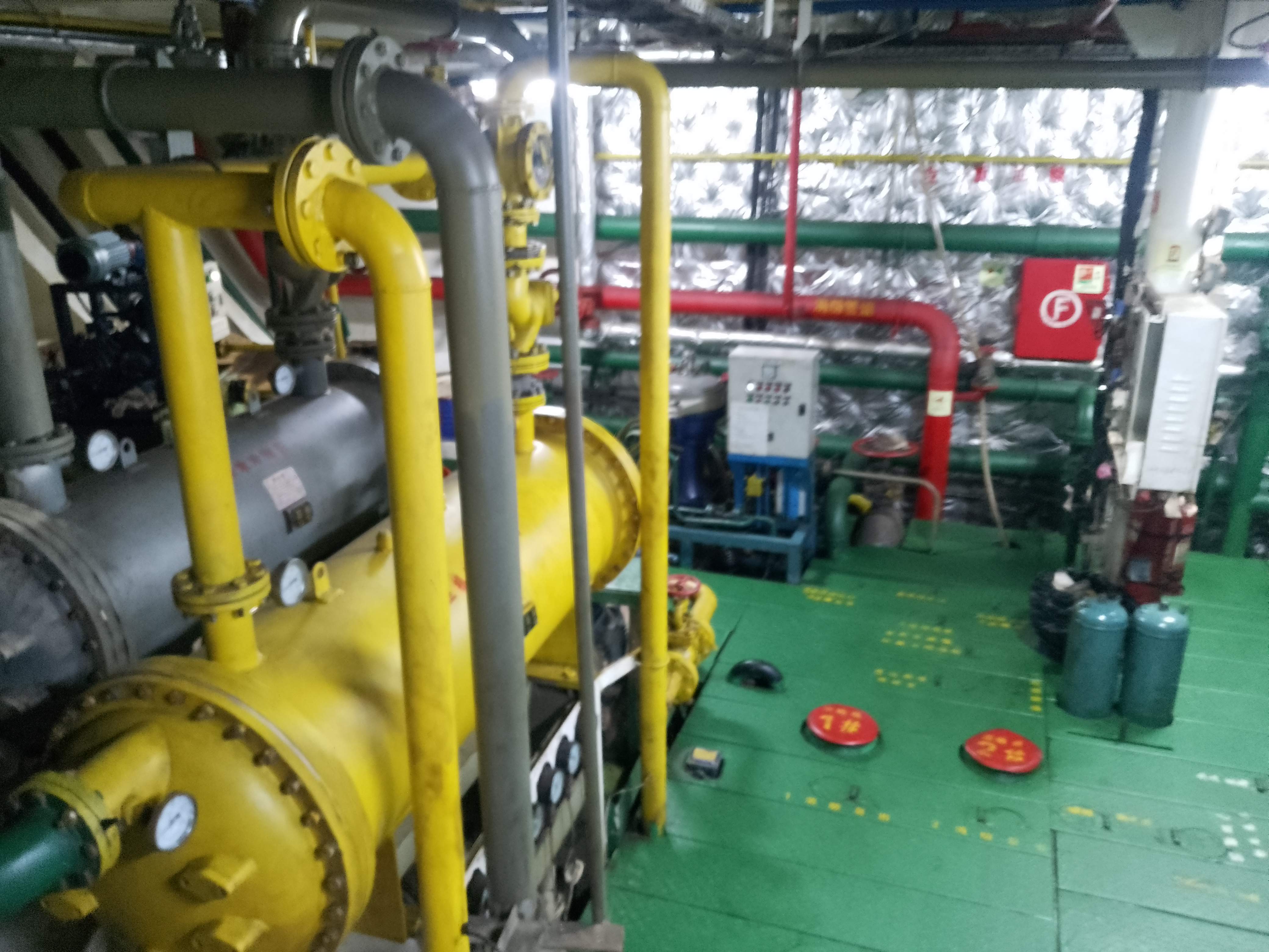 出售9863吨散货船