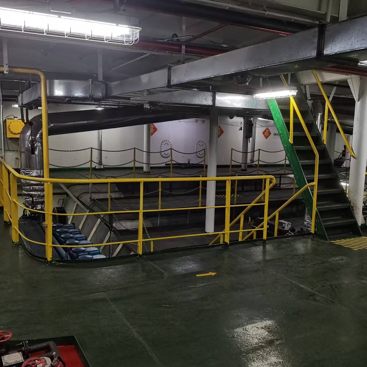 出售8702吨散货船