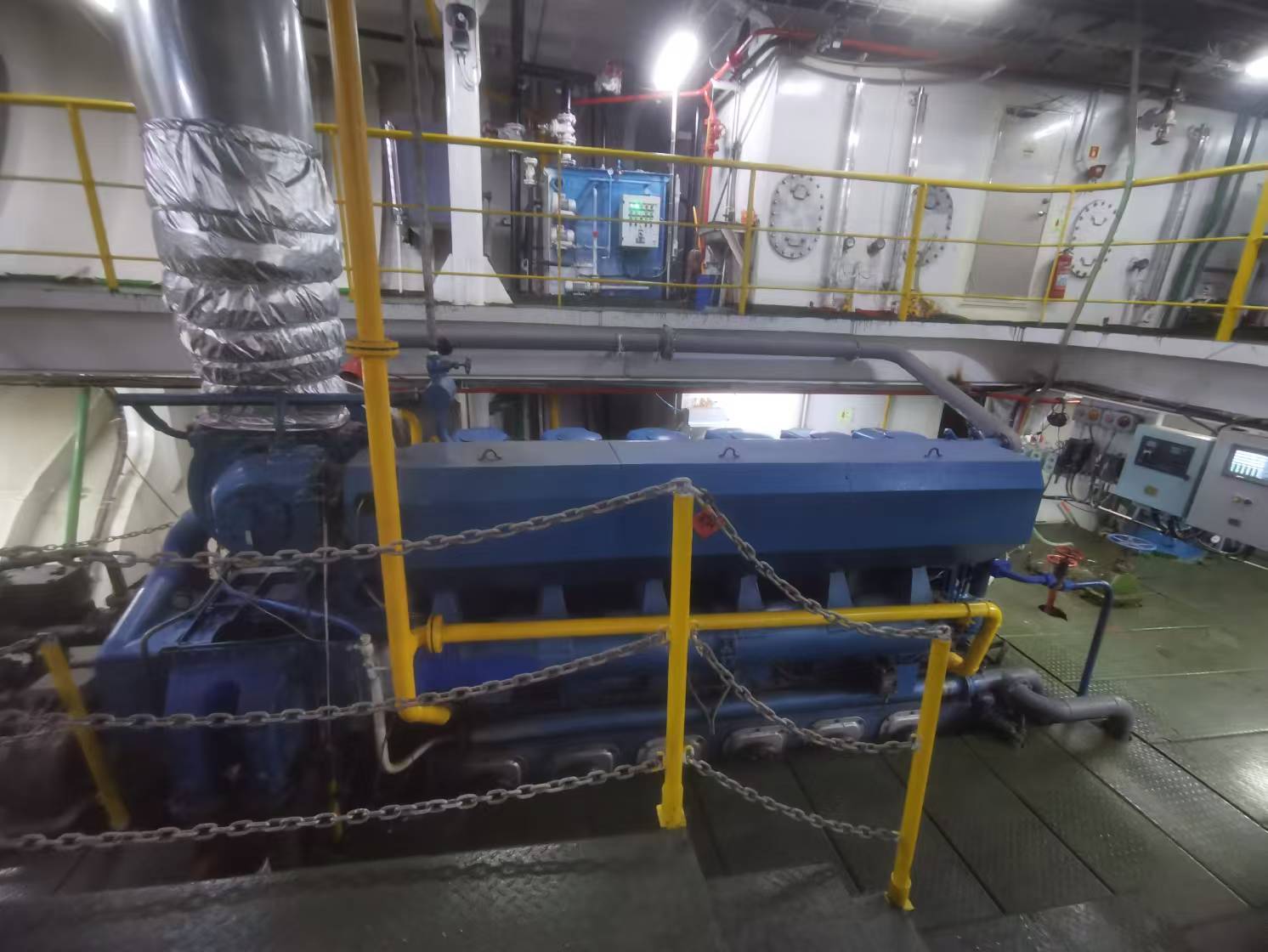 出售8702吨散货船