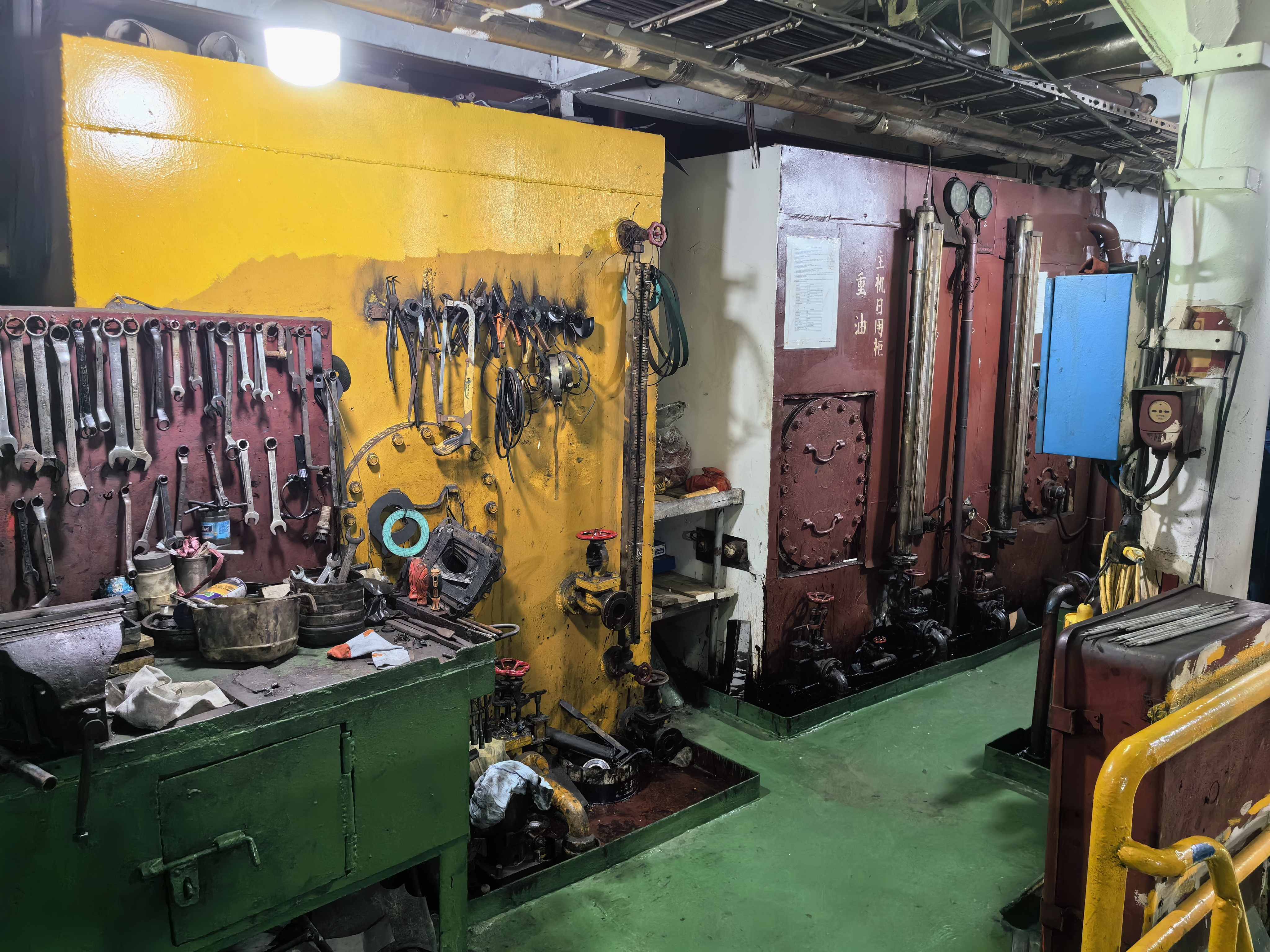 出售5081吨散货船