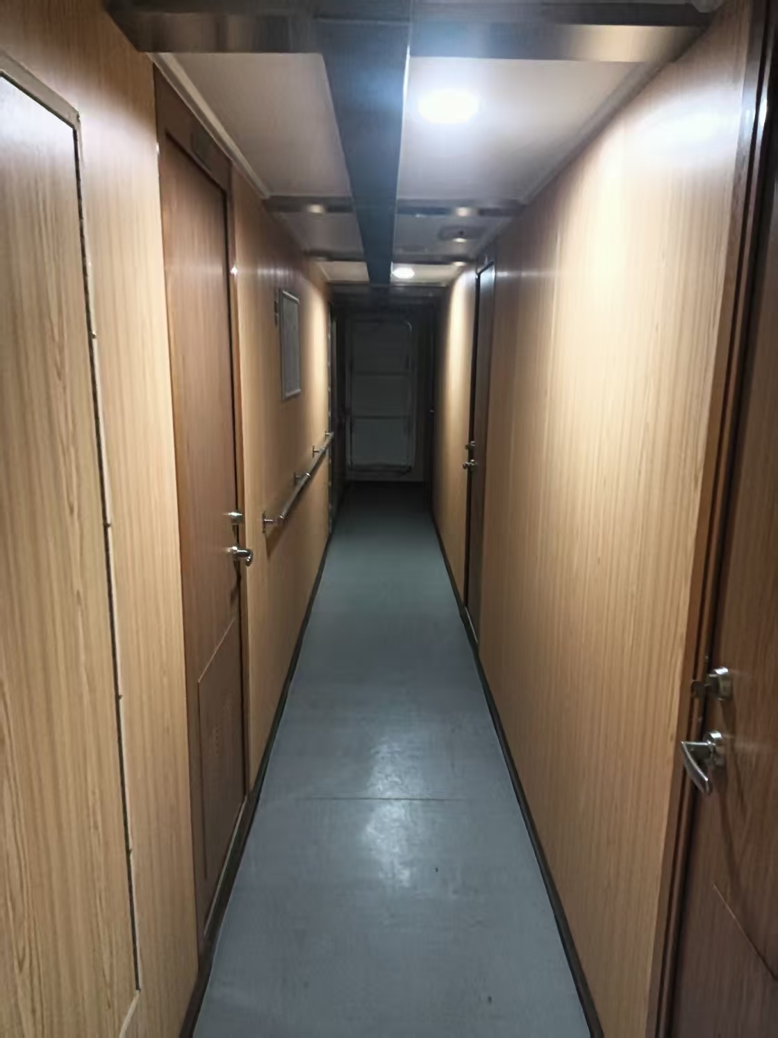 12 P Wind power operation and maintenance Ship For Sale
