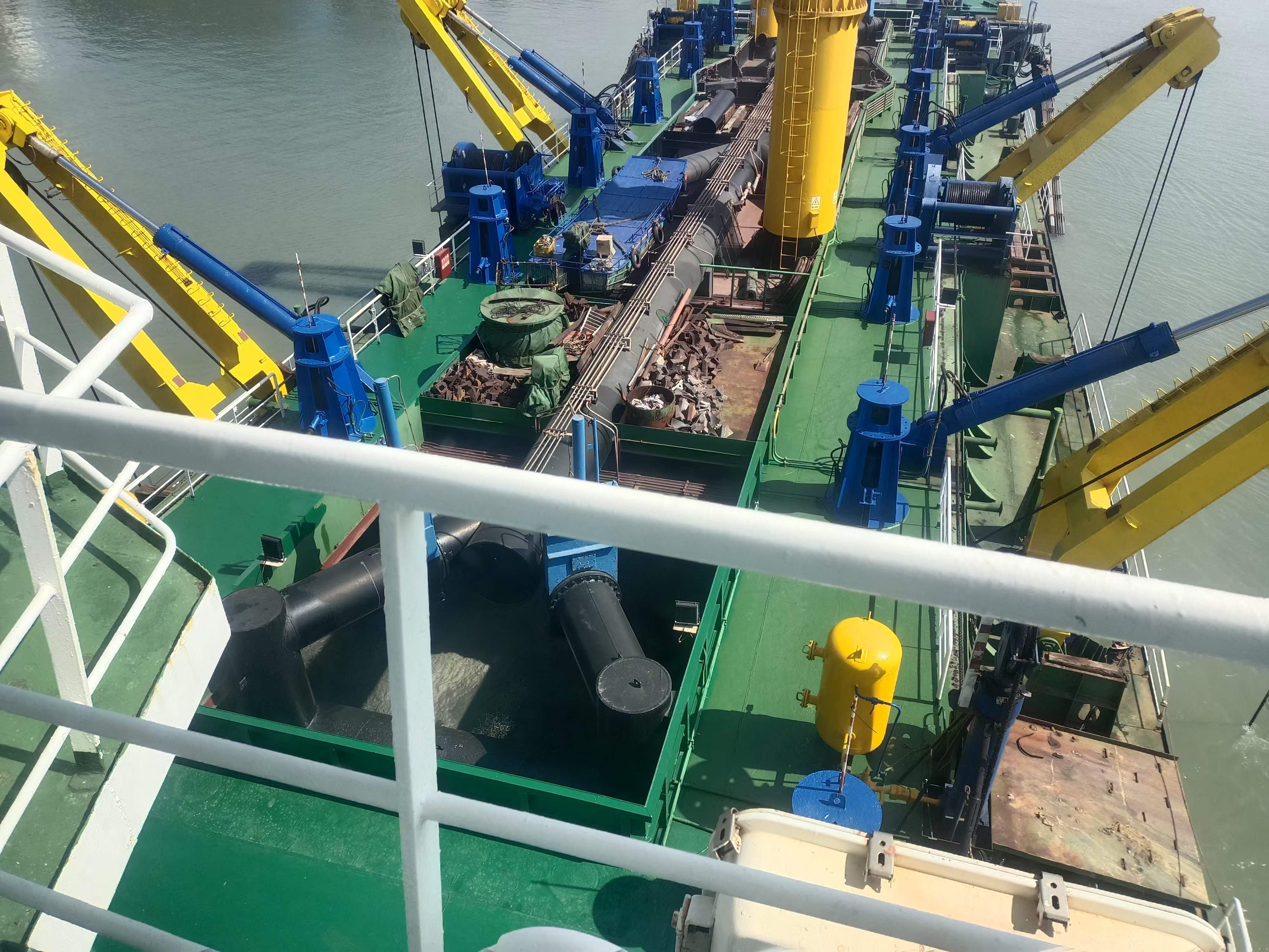 出售7000m³耙吸挖泥船