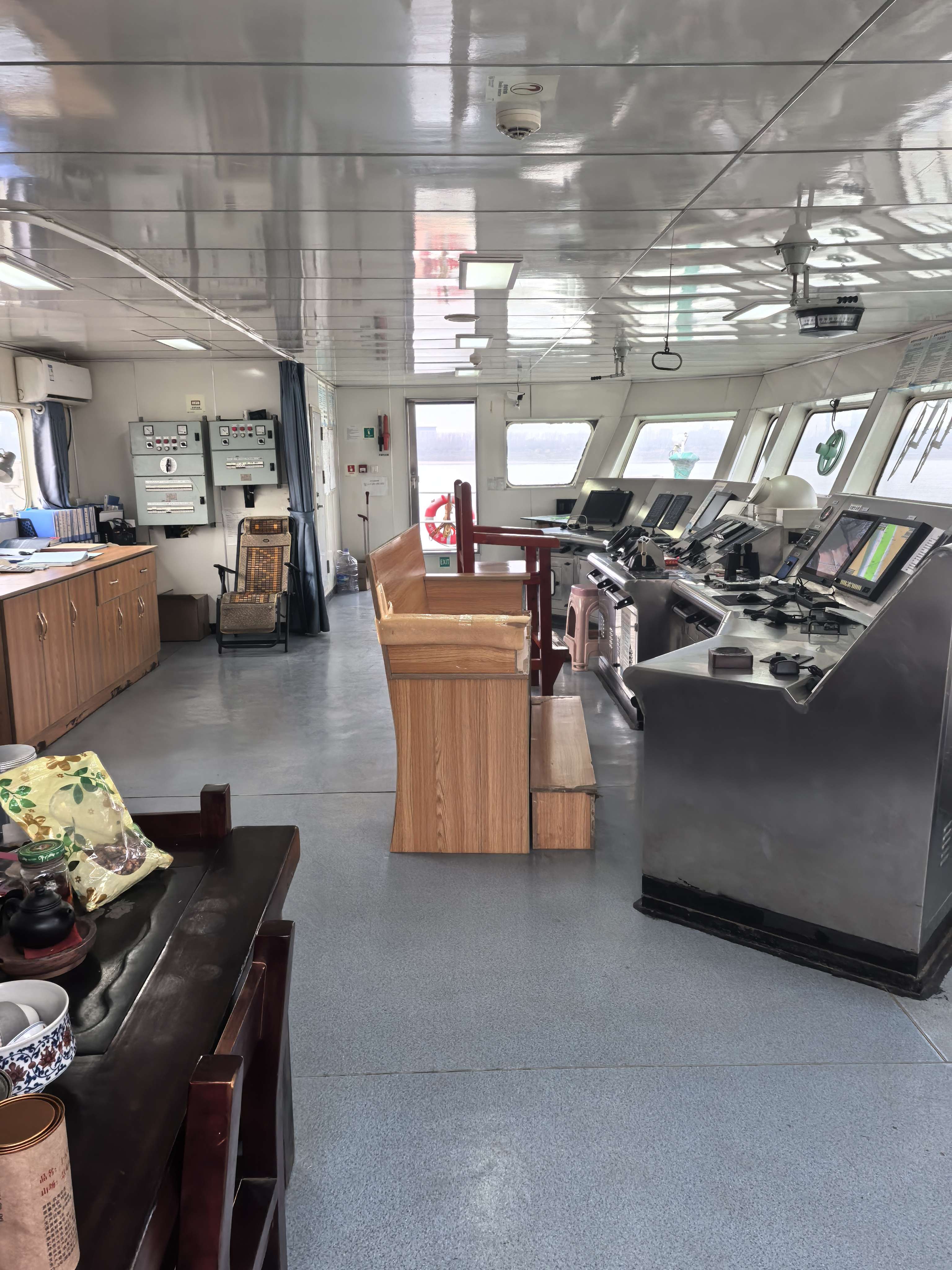 出售13000吨甲板货驳