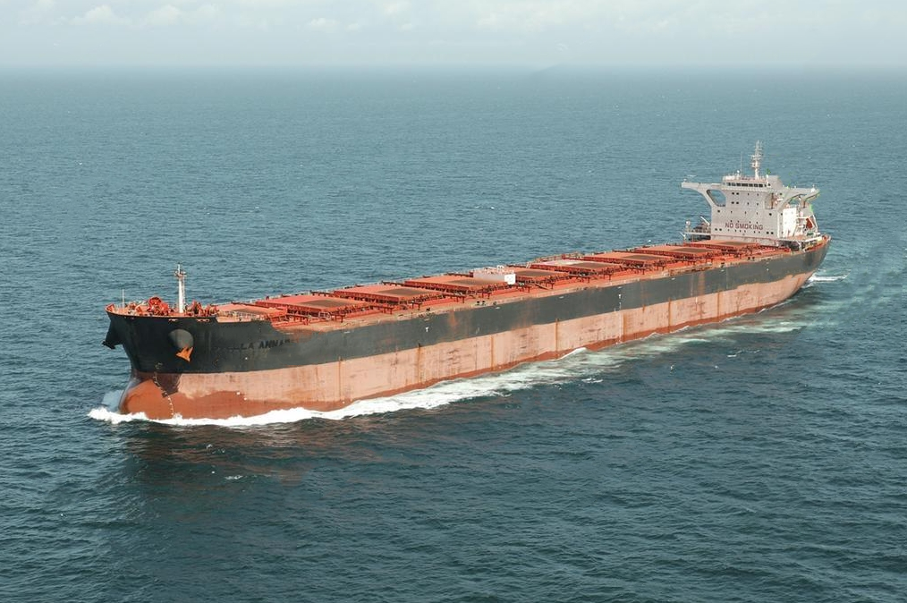 出售176000吨散货船