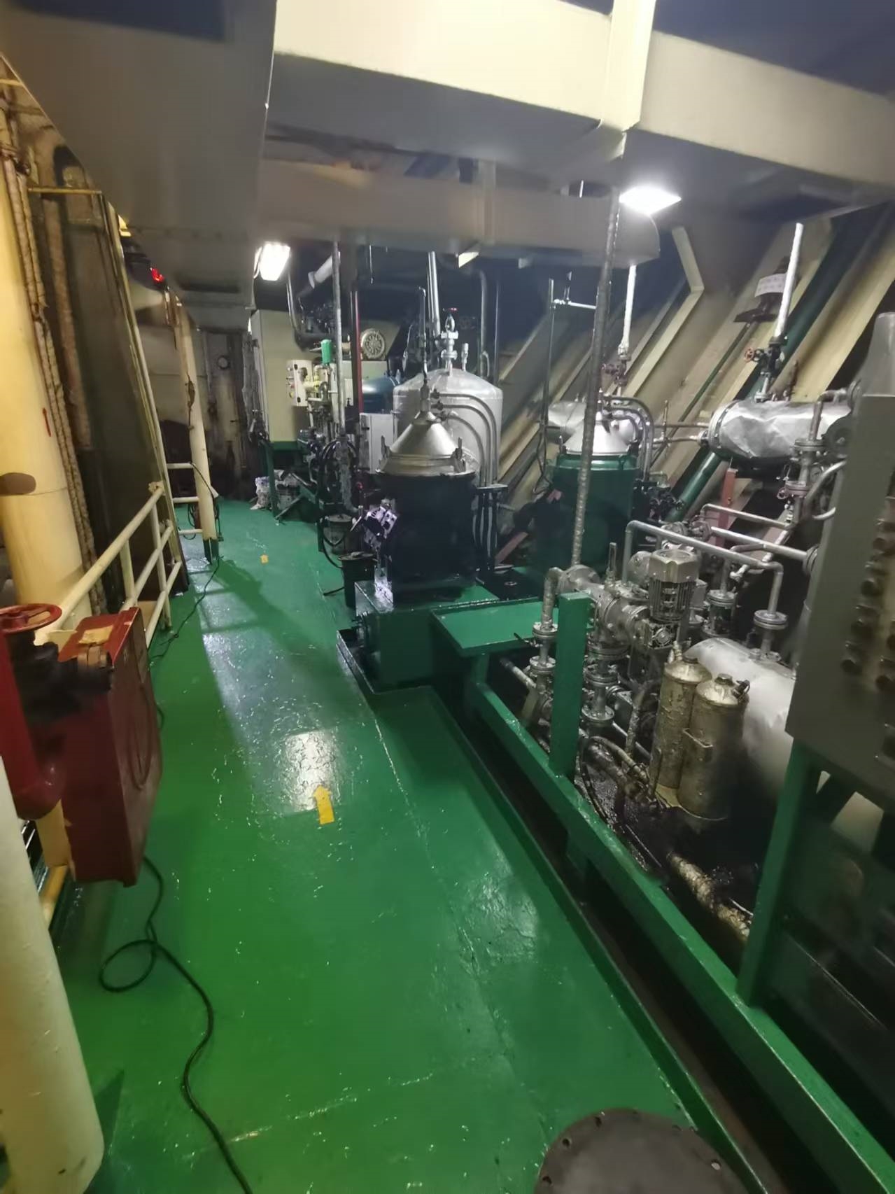 出售7099吨成品油船