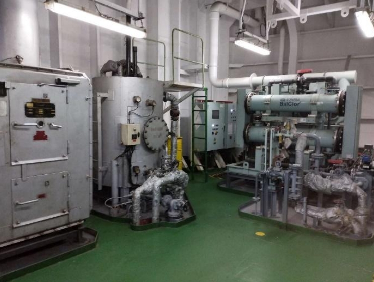 出售58000吨散货船