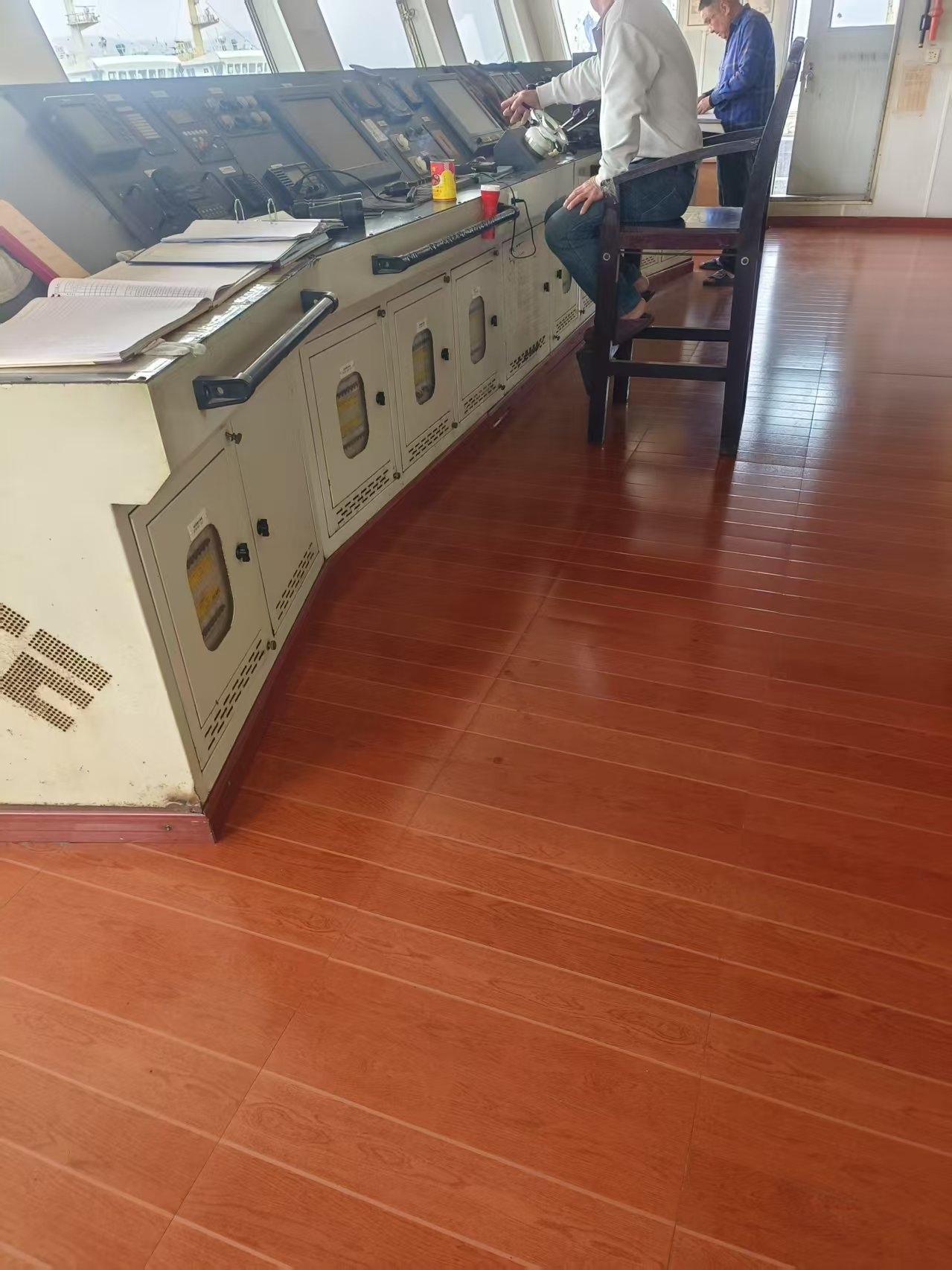 出售2600吨甲板货驳