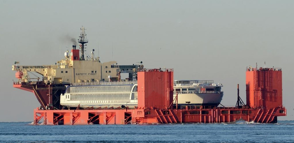 出售16715吨半潜驳船