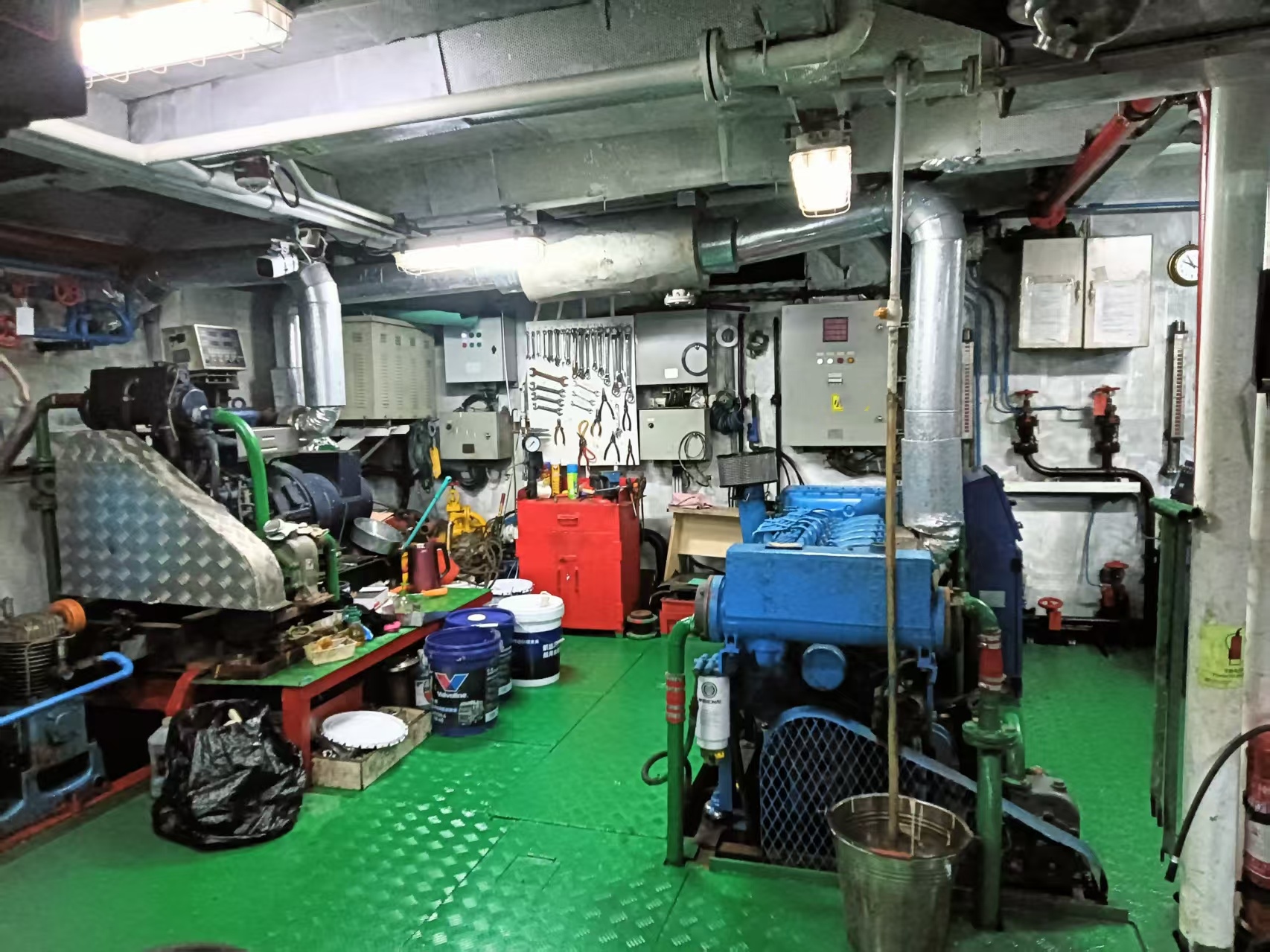 出售498人普通客船