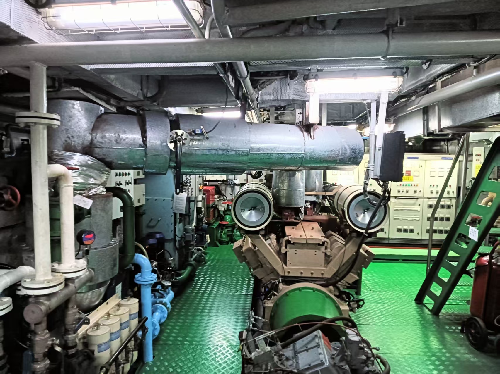 出售498人普通客船