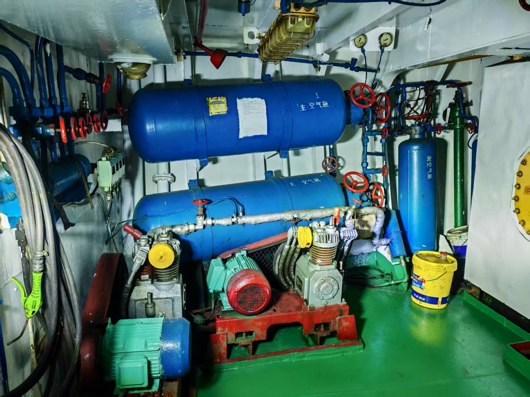 出售2150吨化学品船