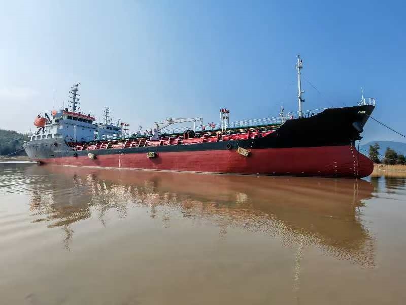 出售2150吨化学品船