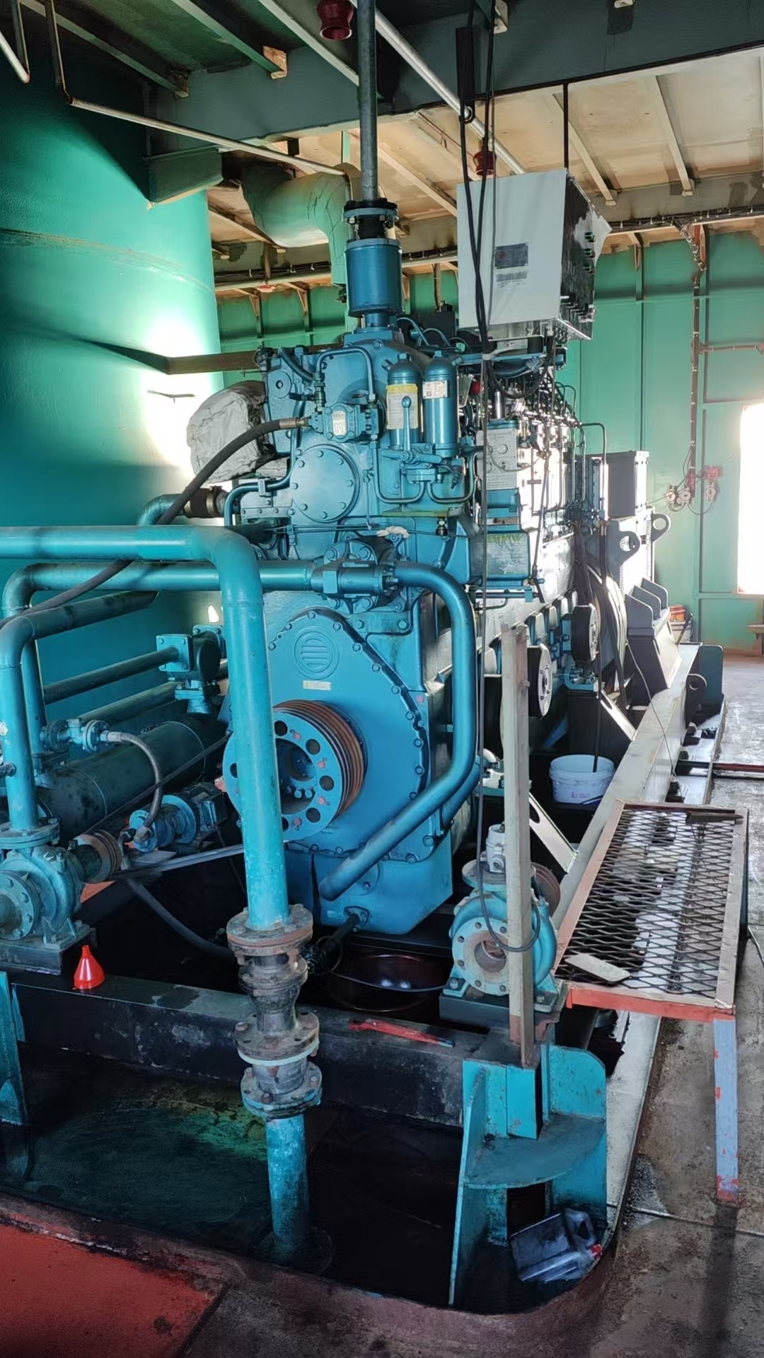 出售25吨全回转浮吊