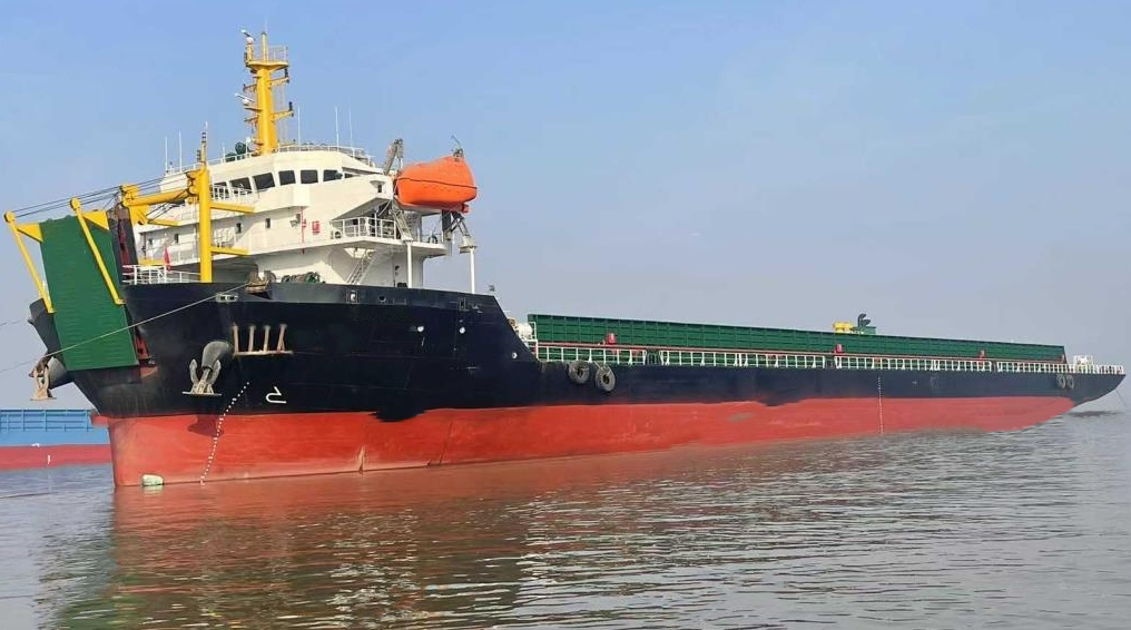 出售10664吨甲板货驳