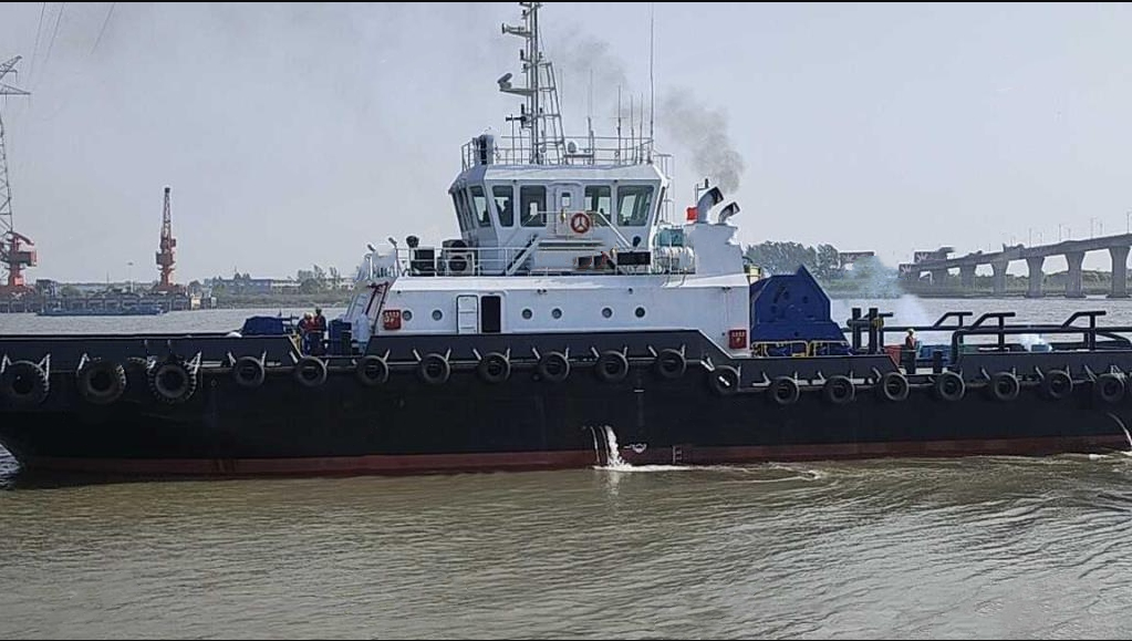 出售7200马力港作拖轮