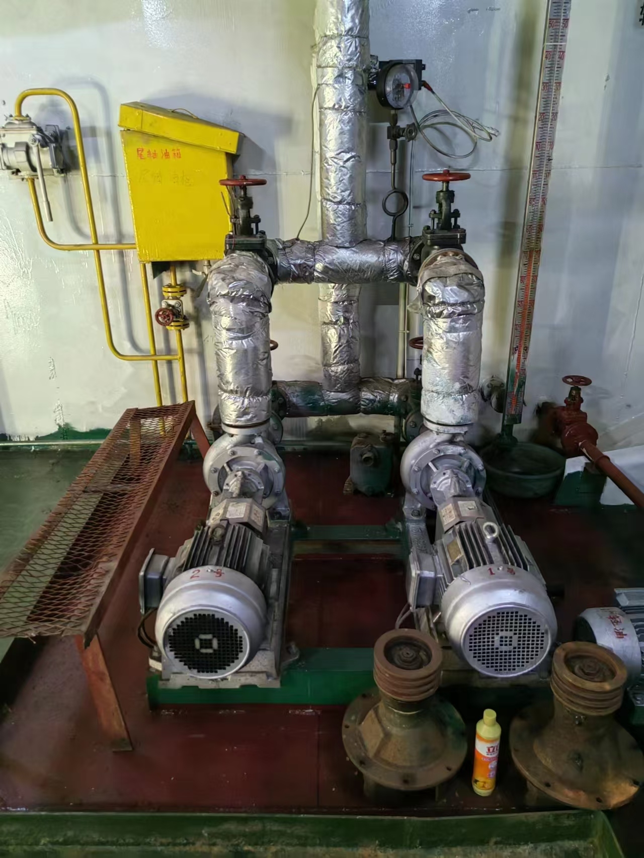 出售7310吨散货船