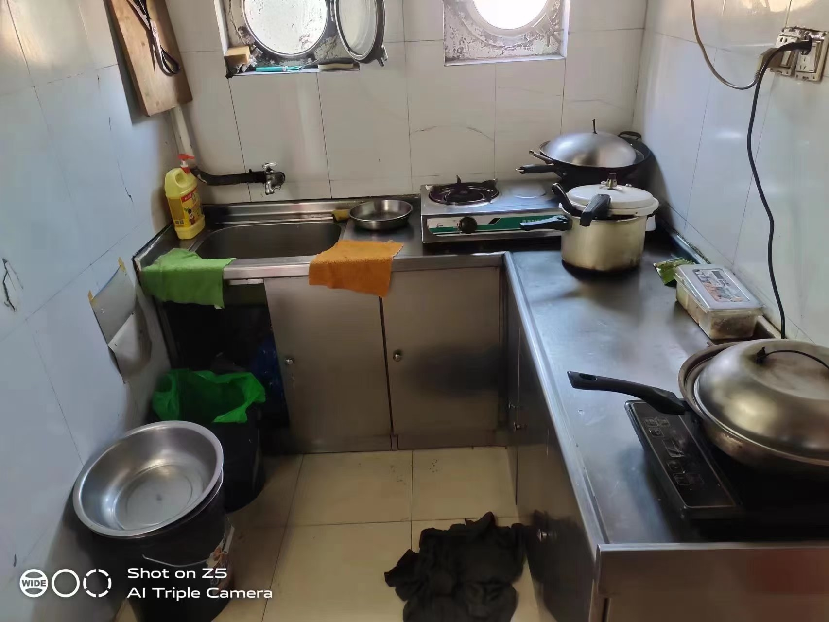 出售3300 马力港作拖轮