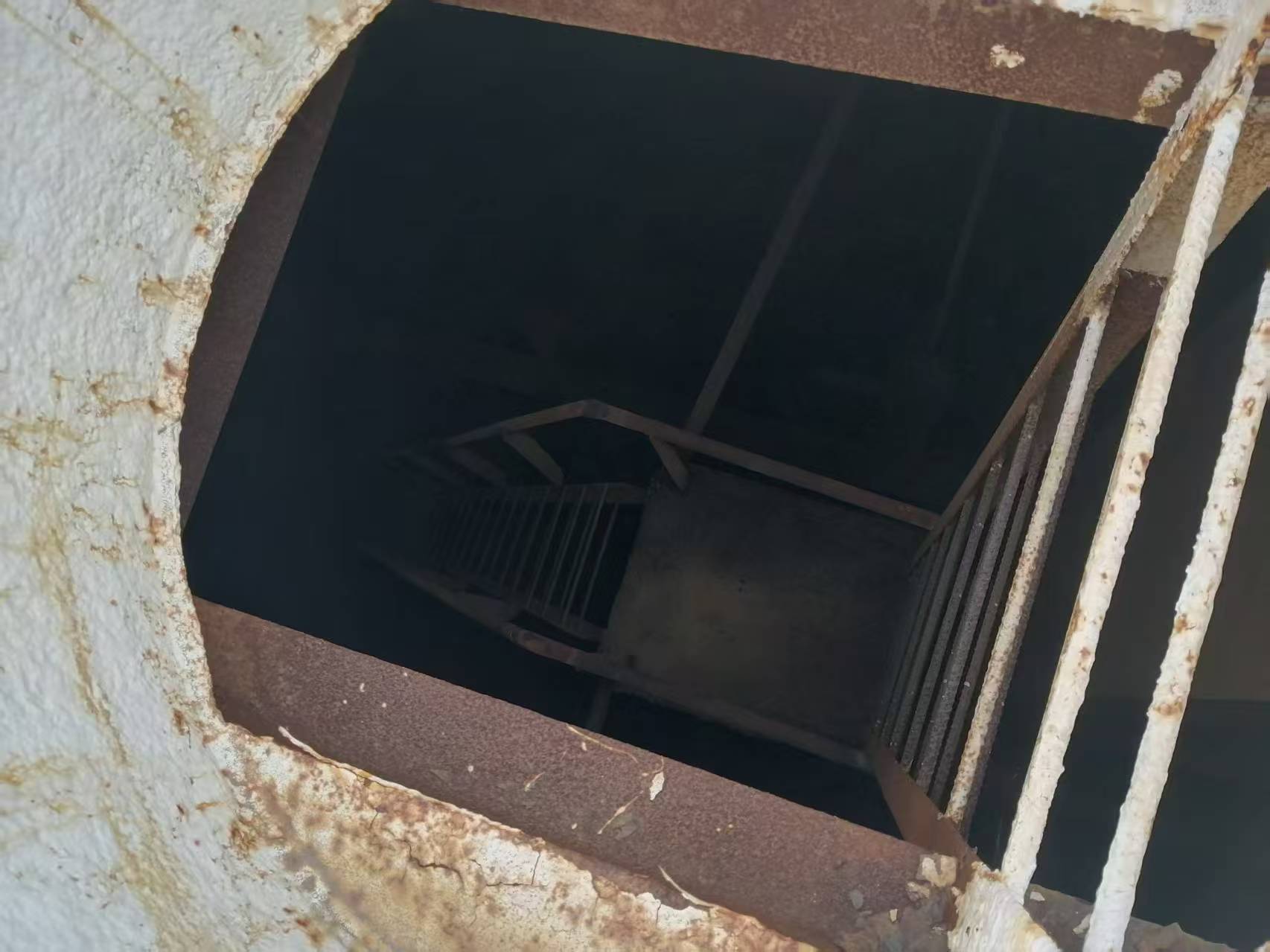 出售3366吨成品油船