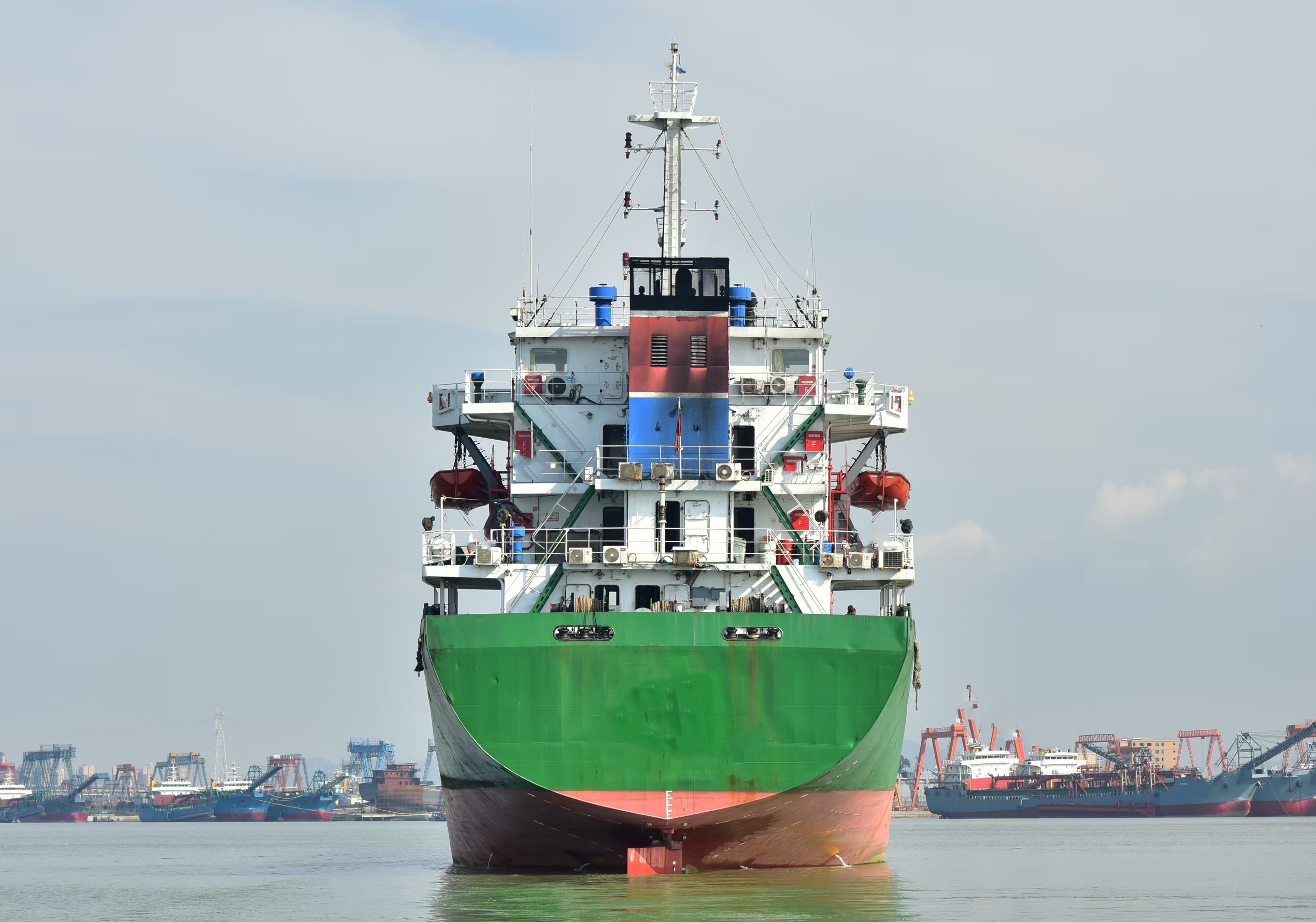 出售5612吨多用途船