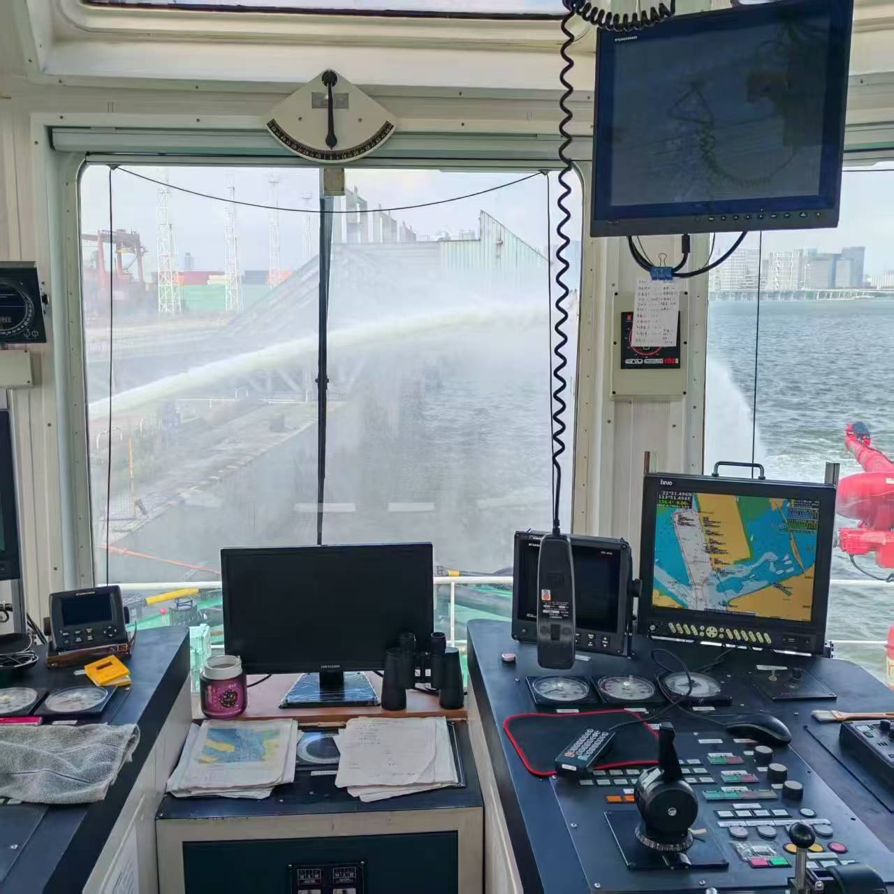 出售6400马力港作拖轮