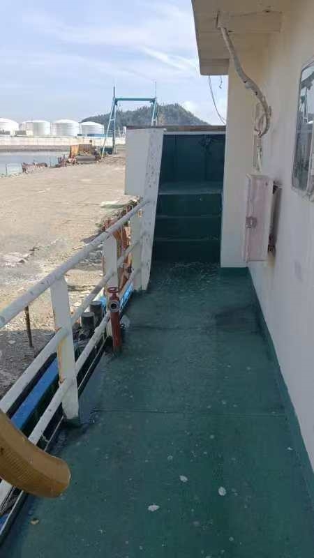 出售450吨甲板货驳