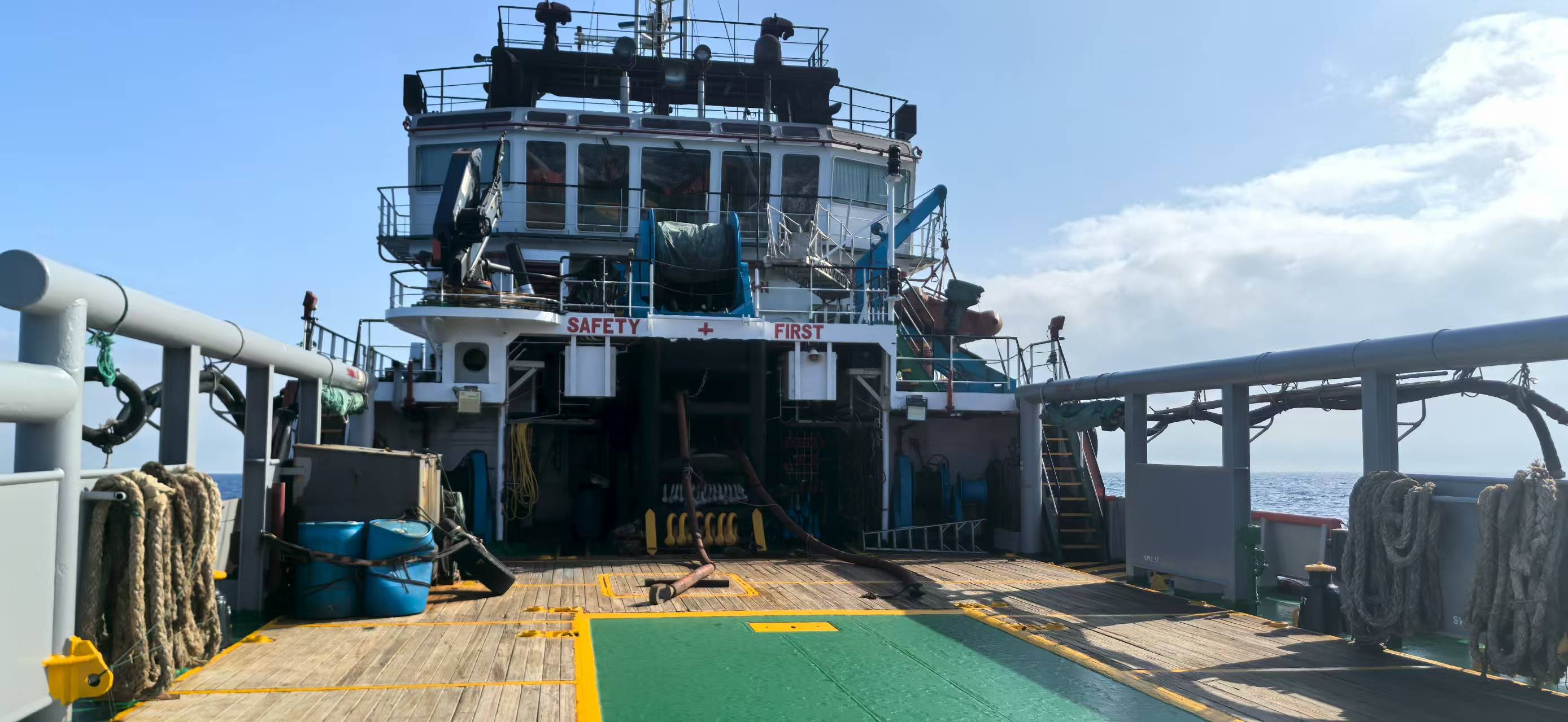 出售5222 马力三用拖轮