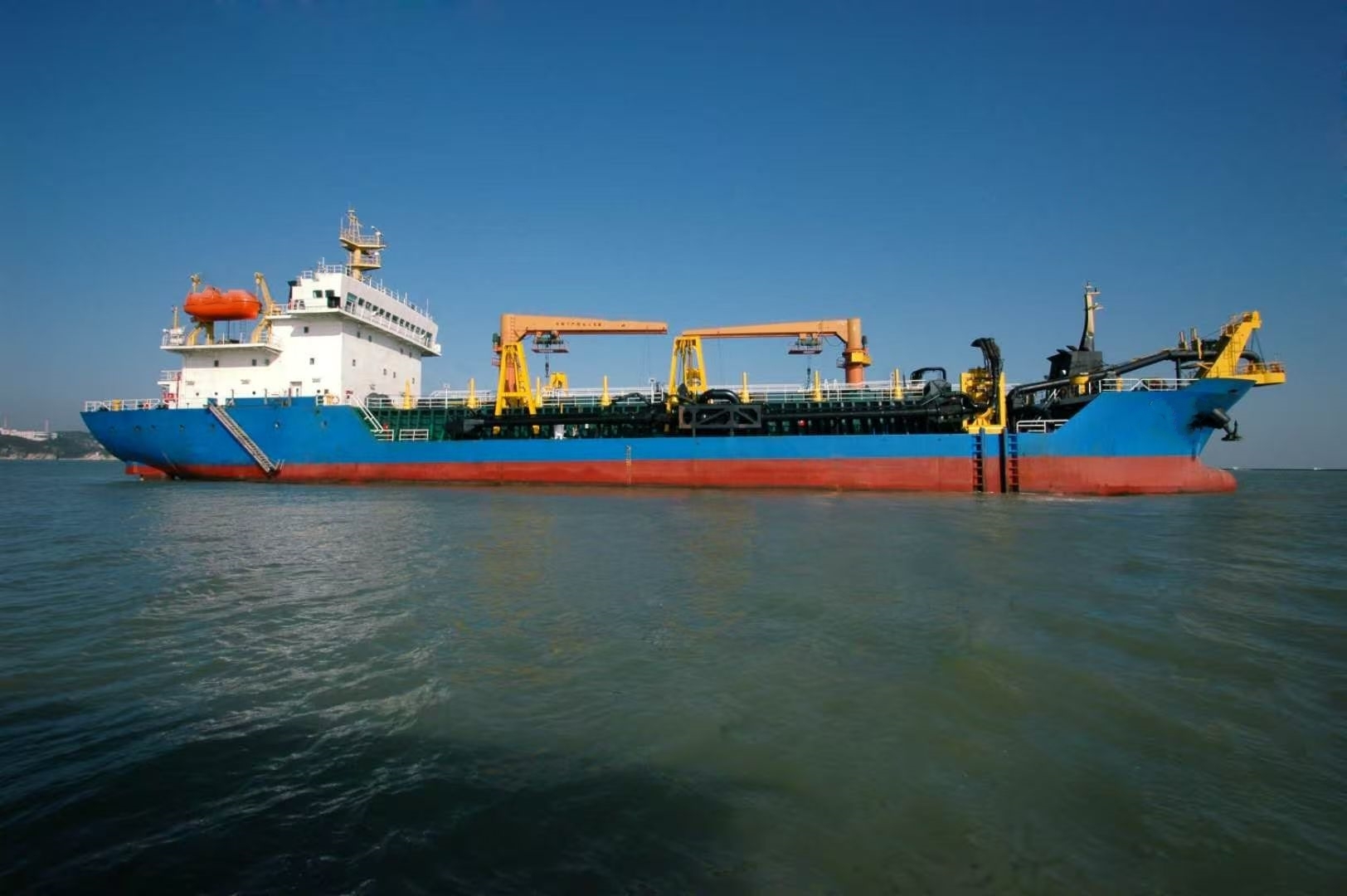 出售5900m³耙吸挖泥船