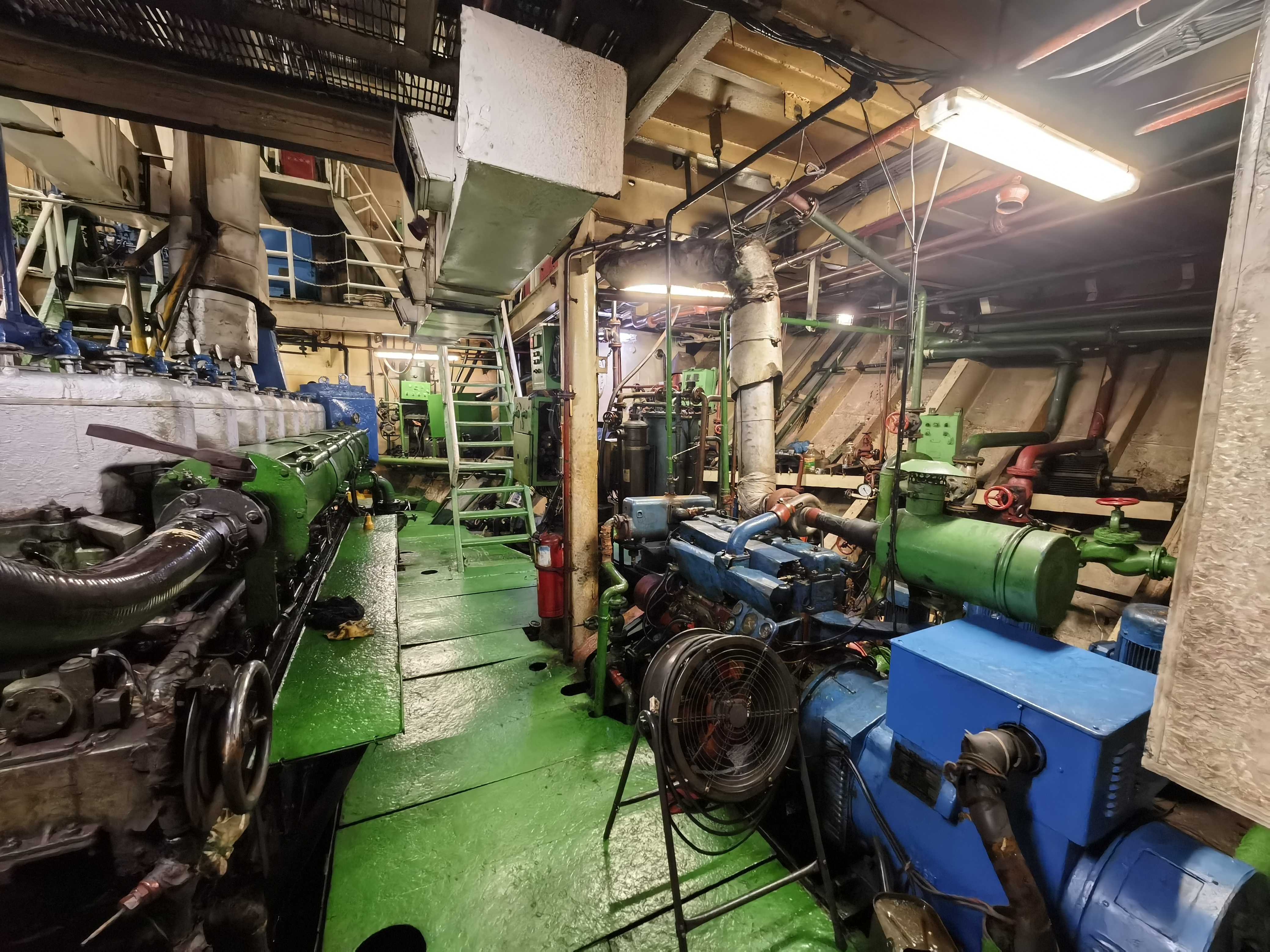 出售7380吨多用途船