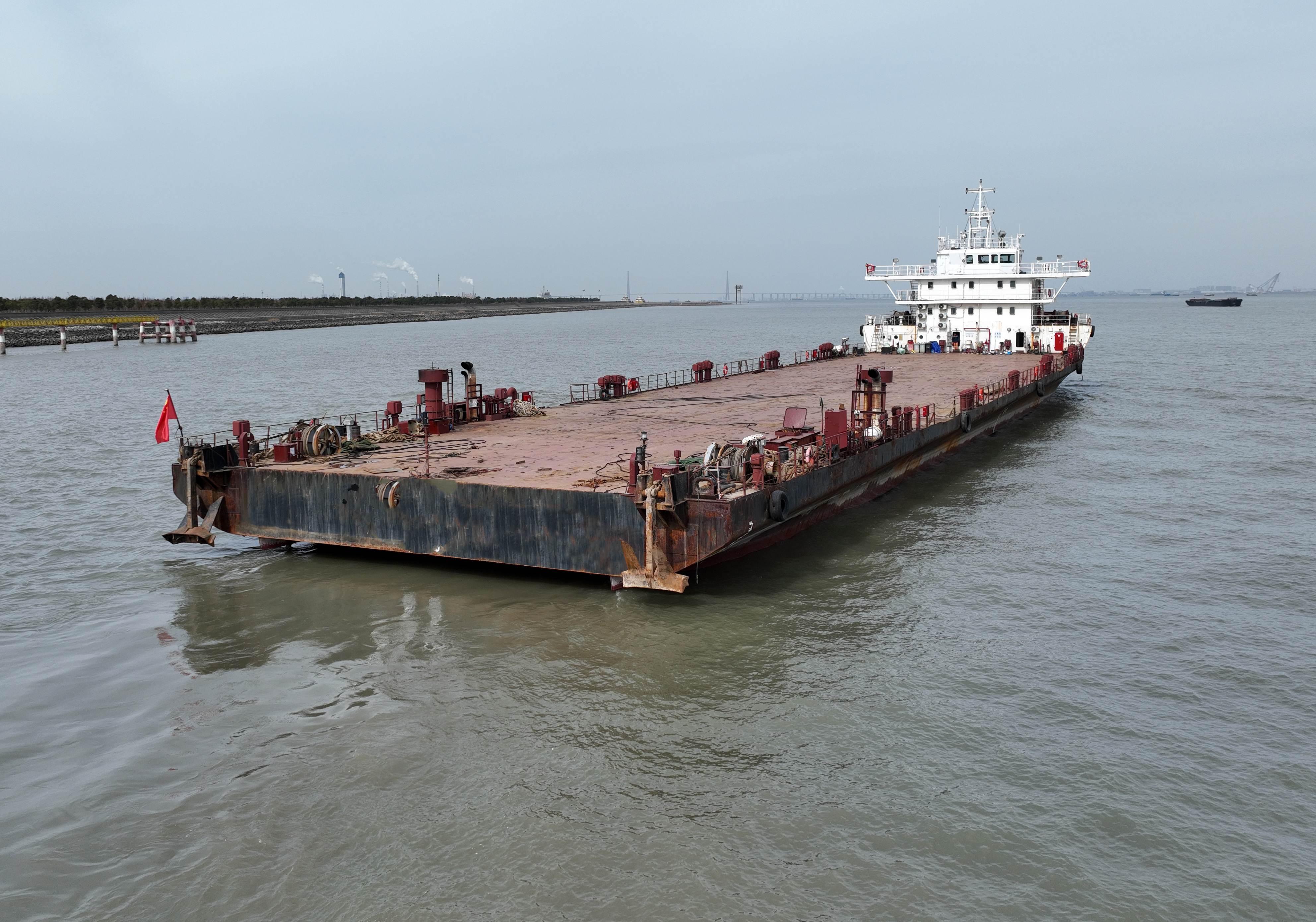 出售4612吨甲板货驳