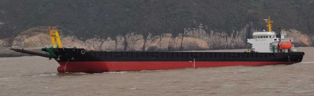 出售5017吨甲板货驳