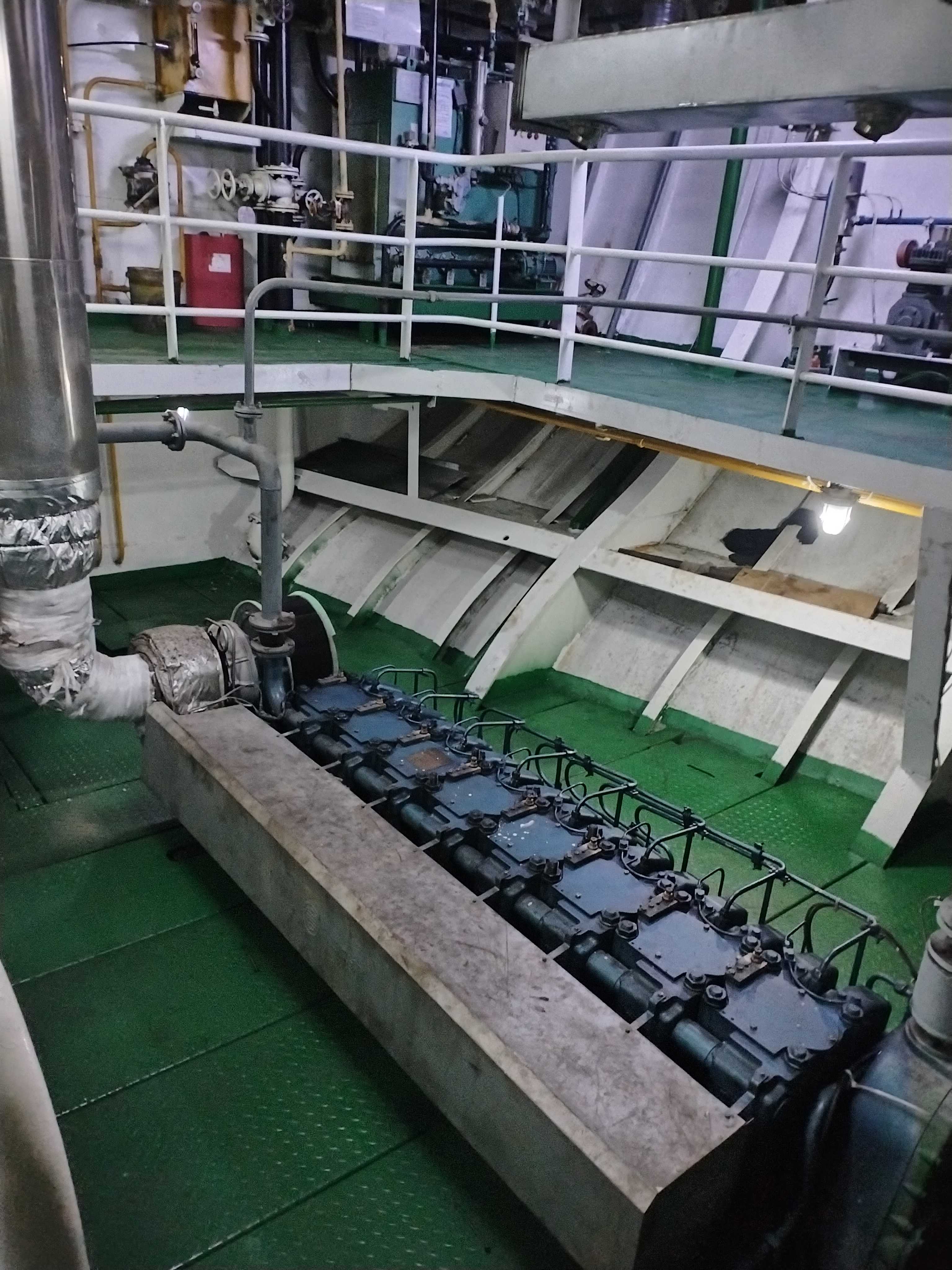 出售5017吨甲板货驳