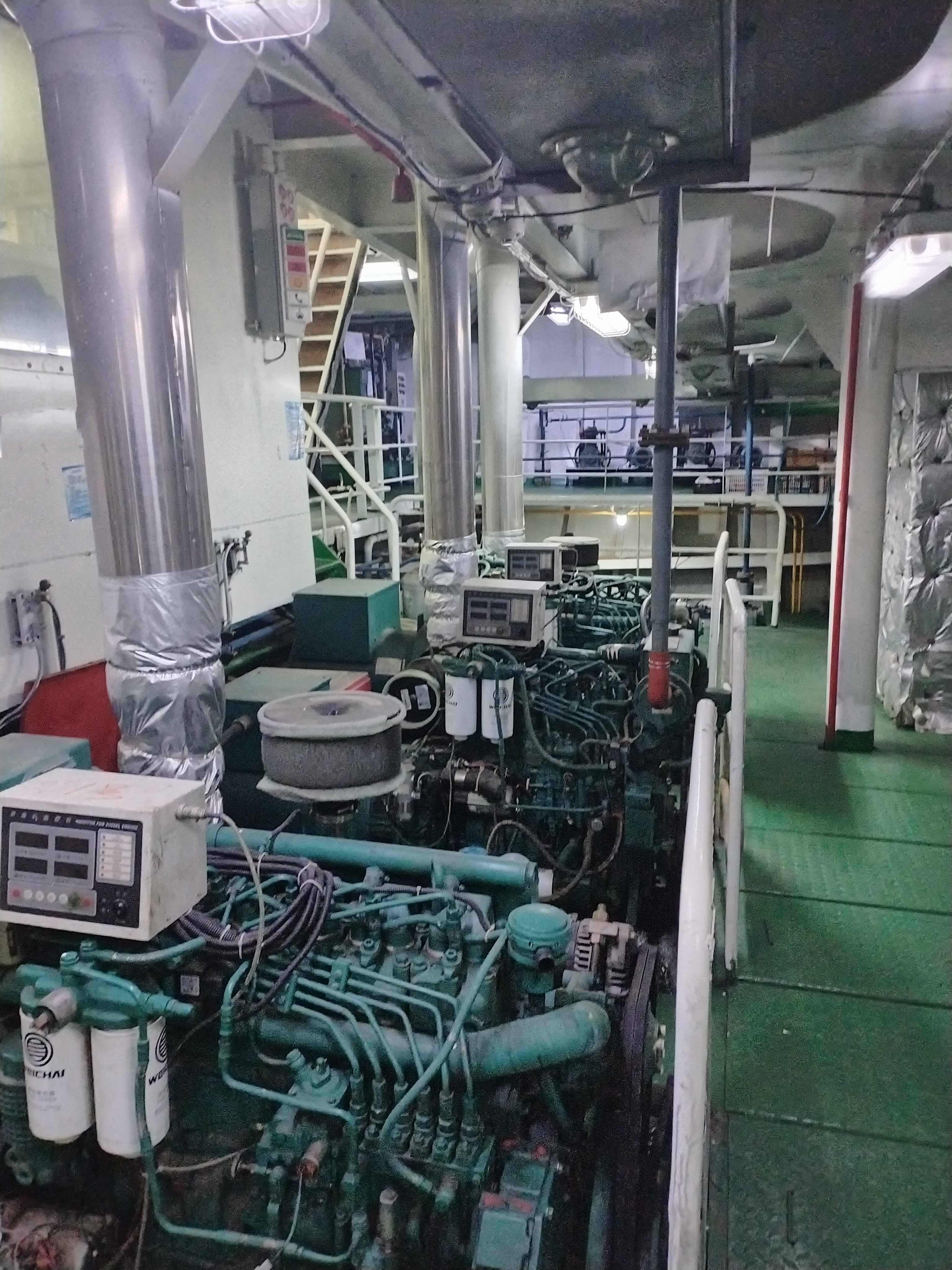 出售5017吨甲板货驳