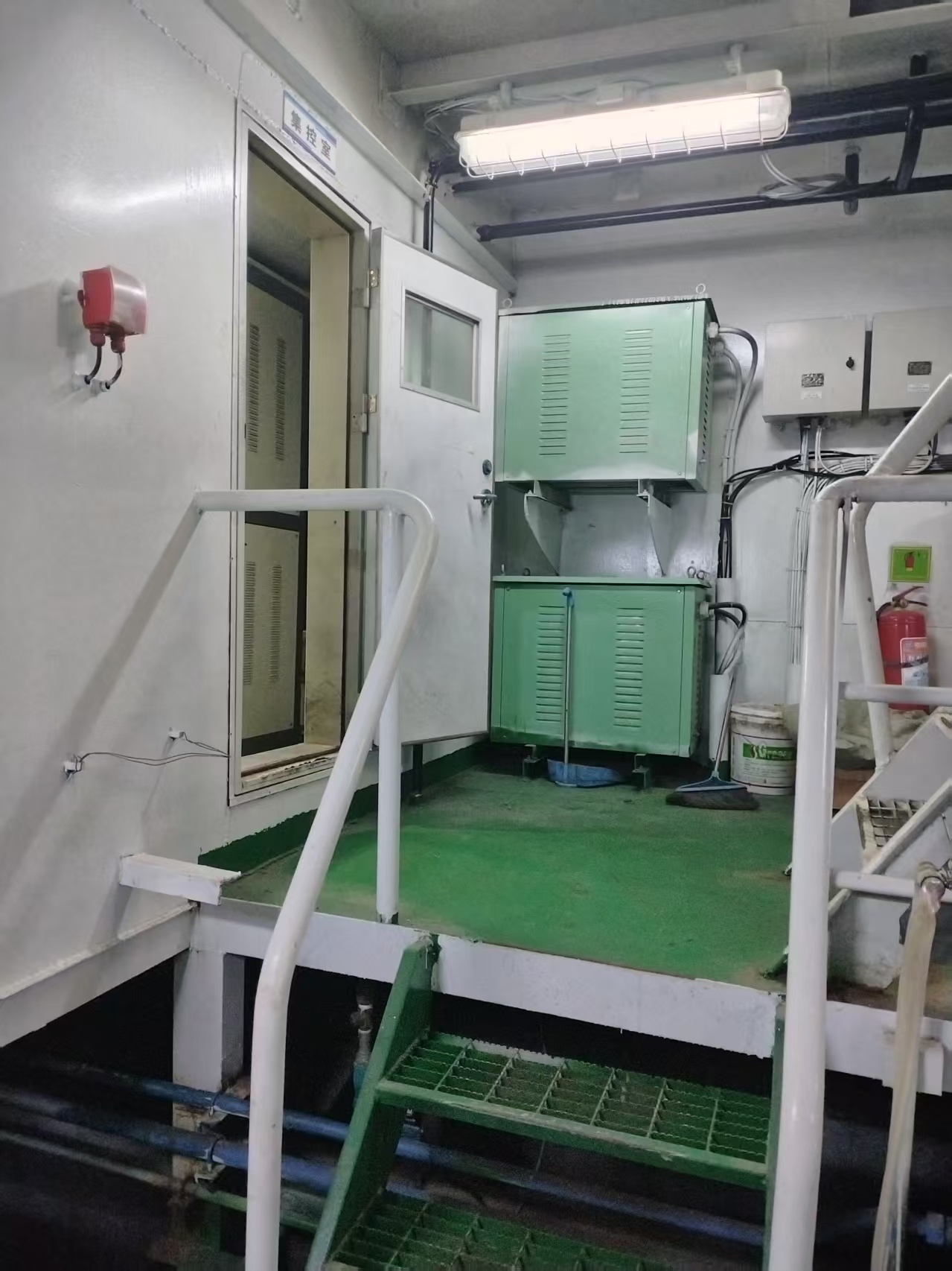 出售5017吨甲板货驳