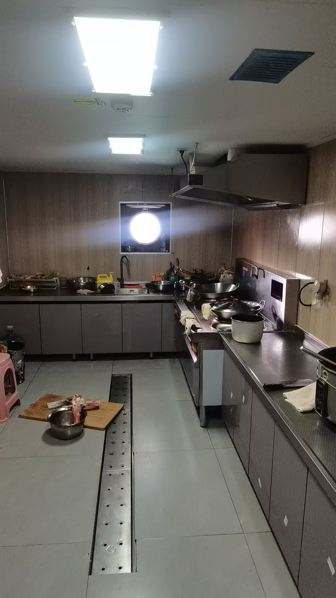 出售9721吨散货船