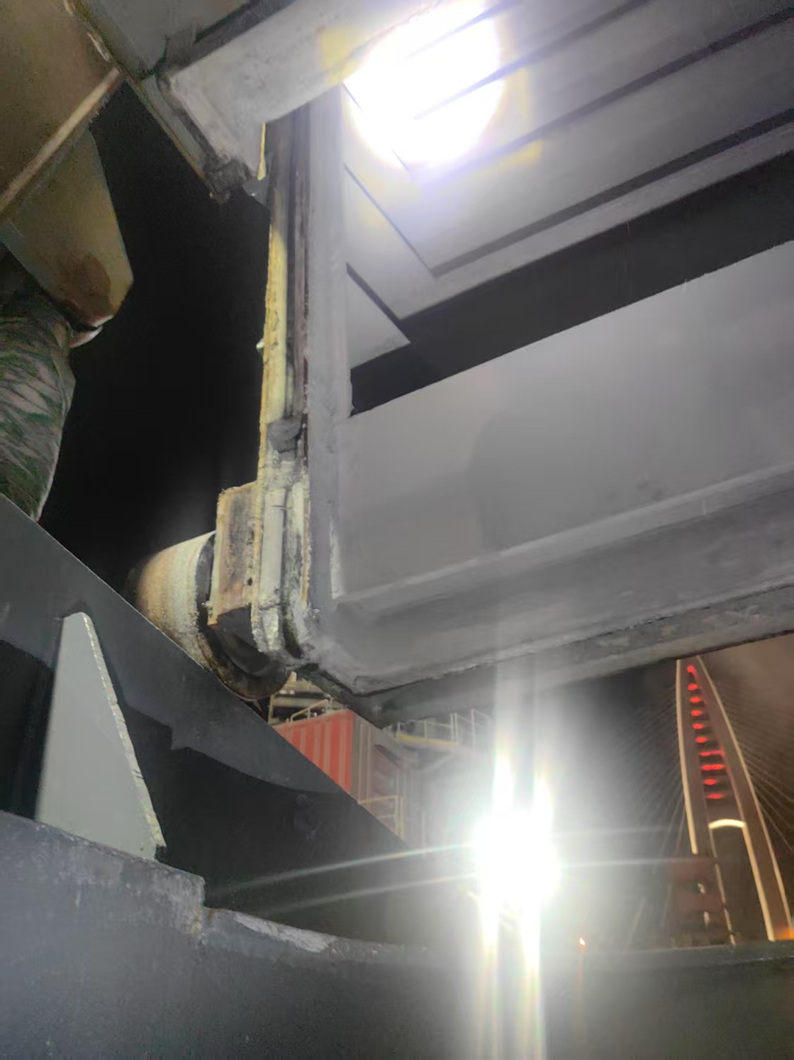 出售7490吨散货船