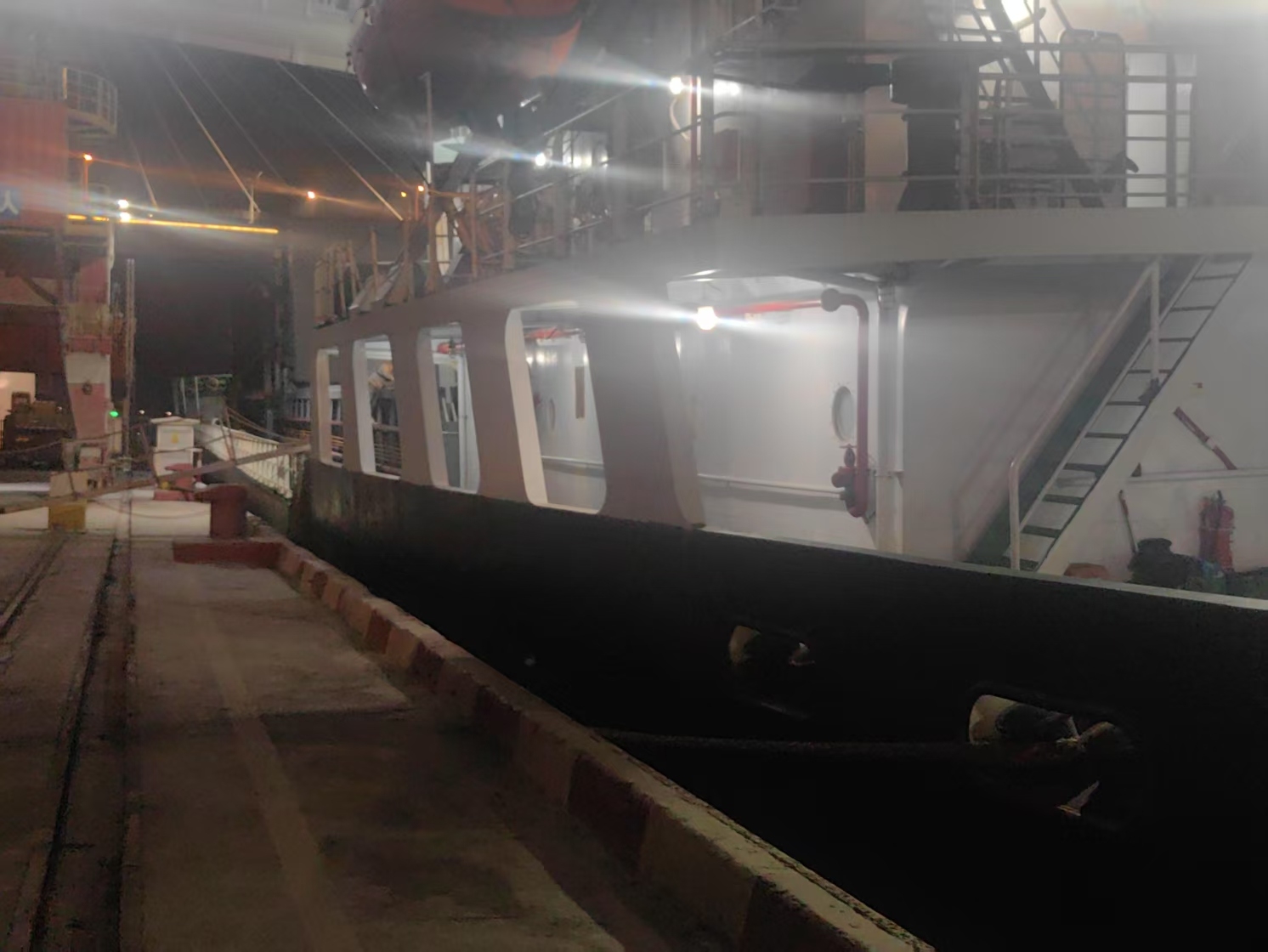 出售7490吨散货船