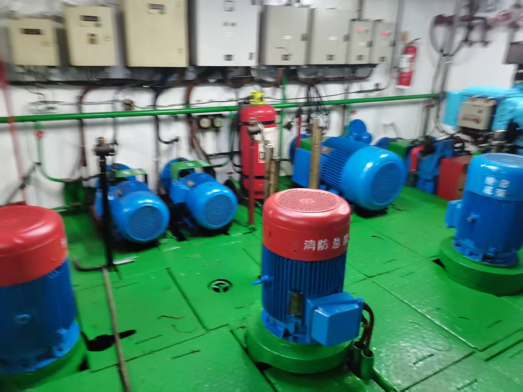 出售4511吨成品油船