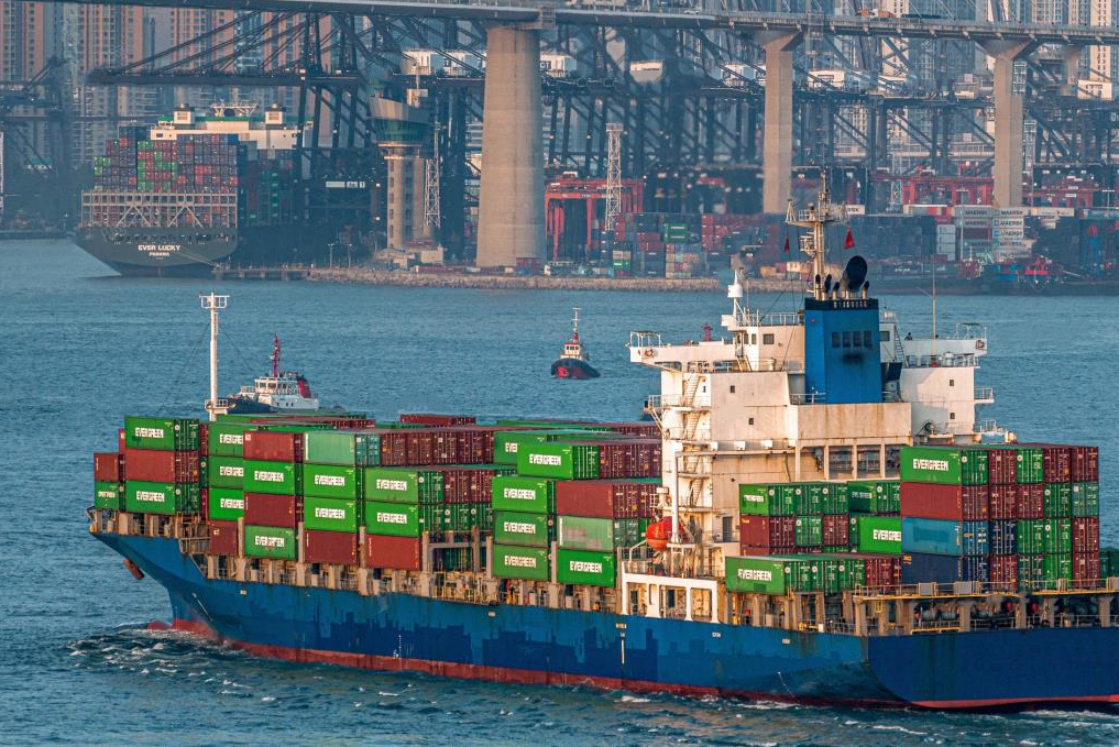 出售2553箱集装箱船