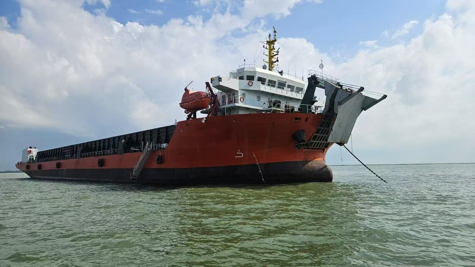 出售11564吨甲板货驳