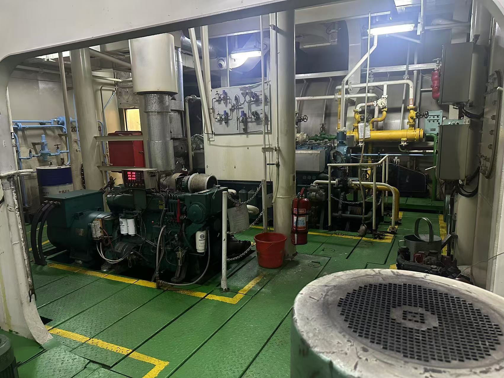 出售4471吨甲板货驳