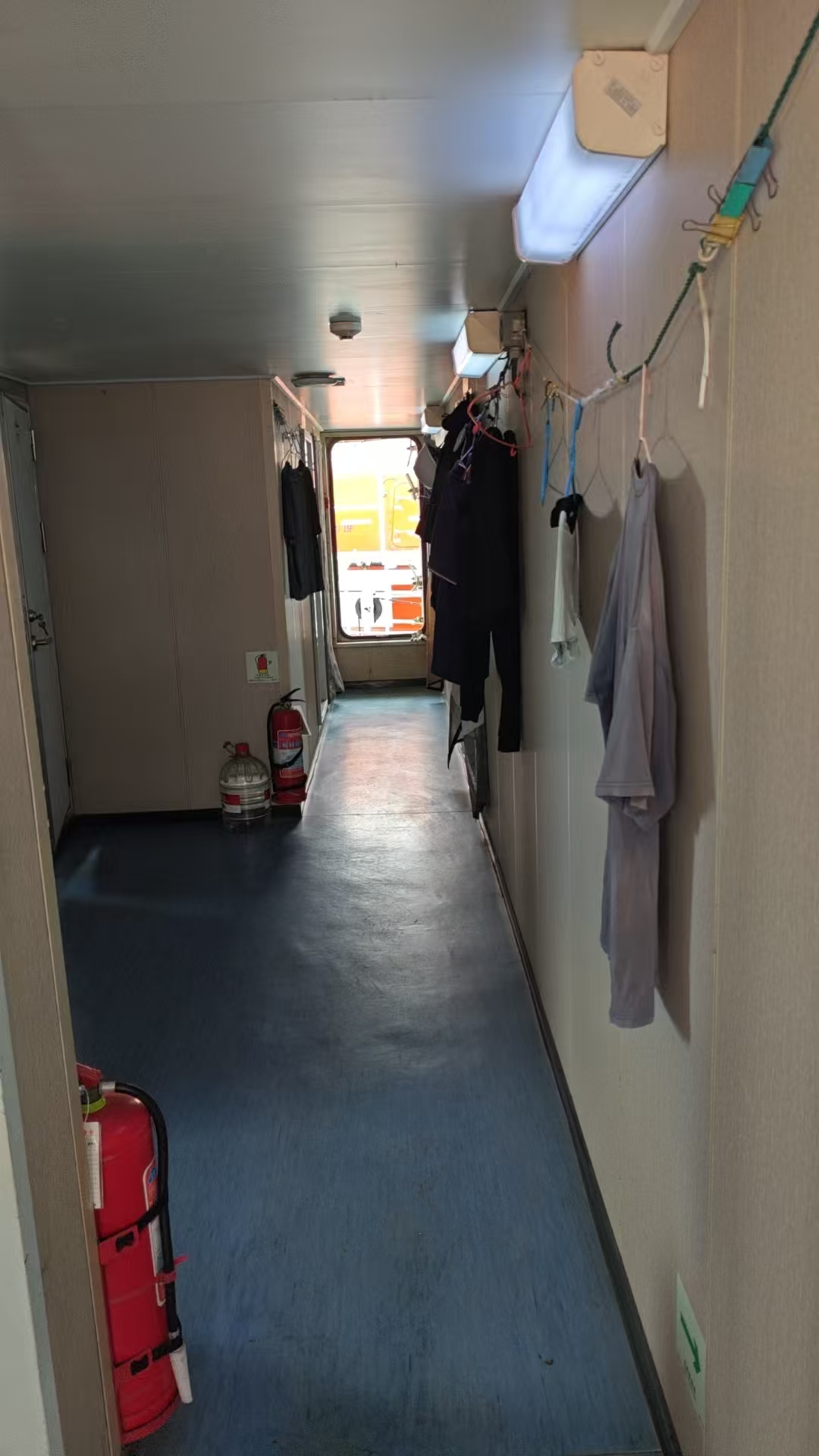 出售4471吨甲板货驳