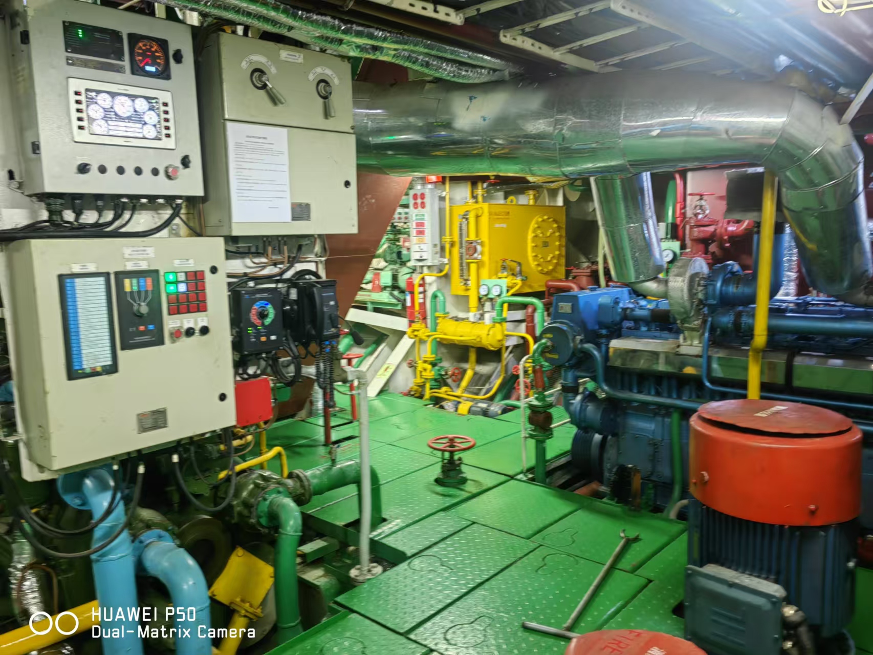 出售4460吨加油船