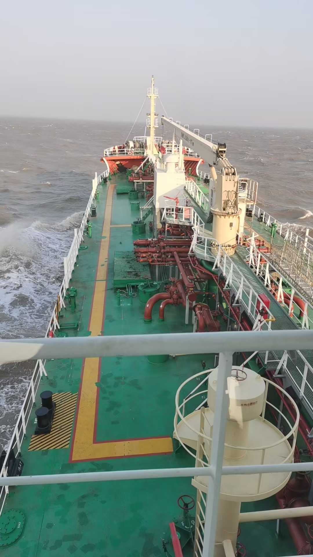 出售4460吨加油船