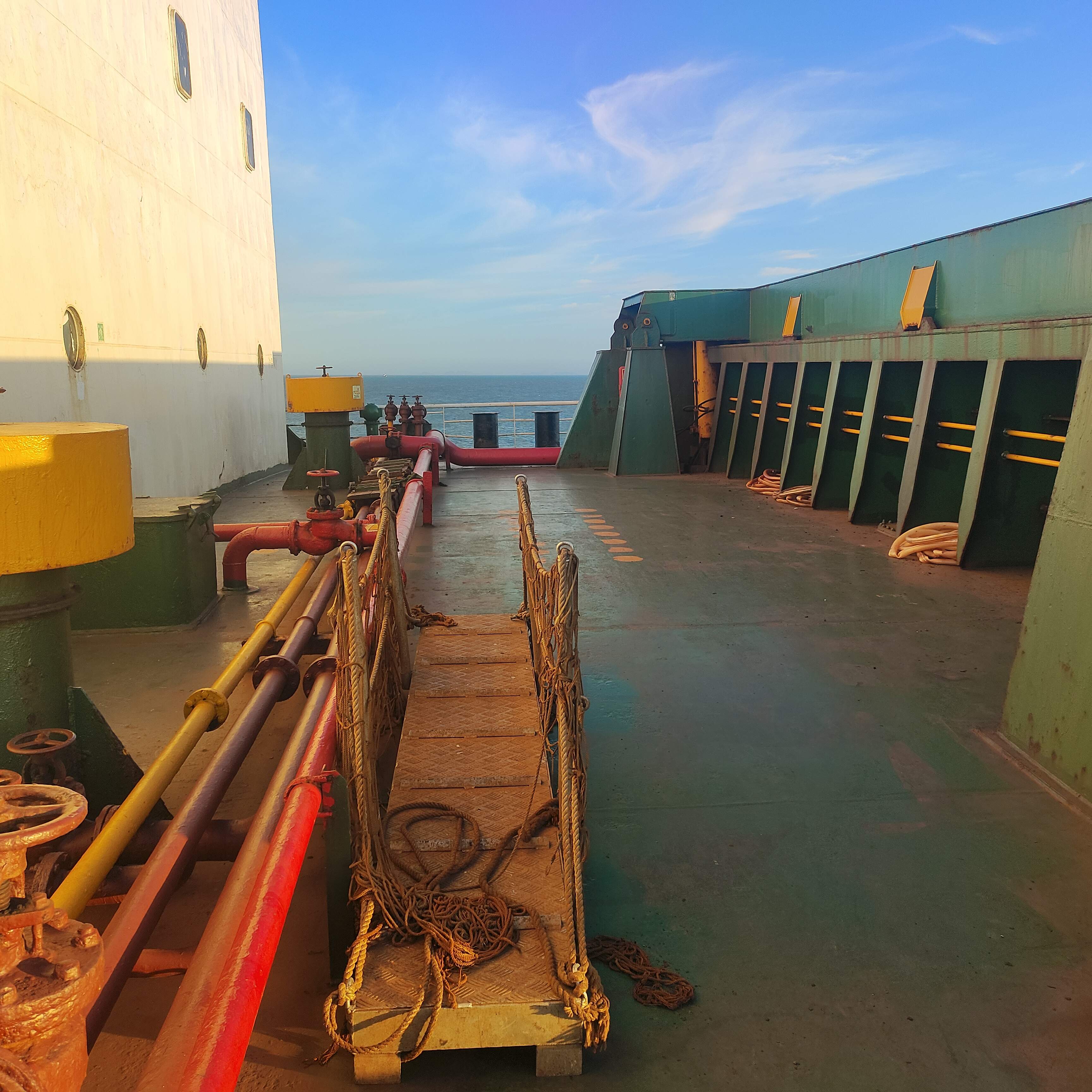 出售26530吨散货船