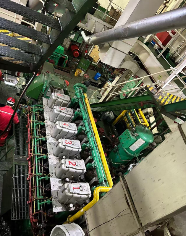 出售7500吨成品油船