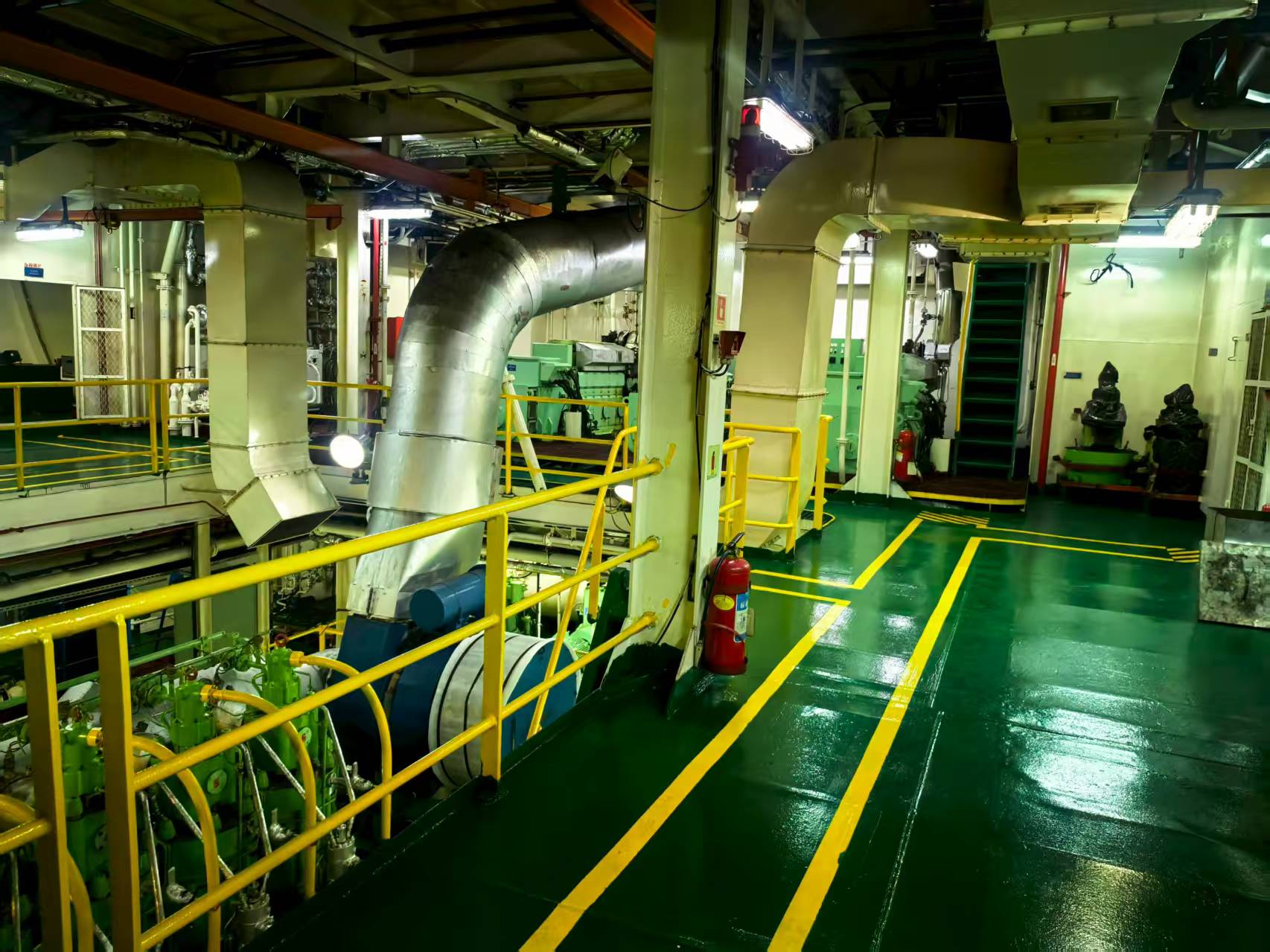 出售32000吨散货船