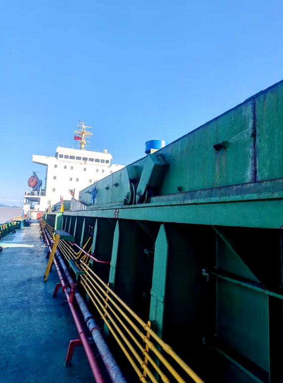 出售25000吨散货船