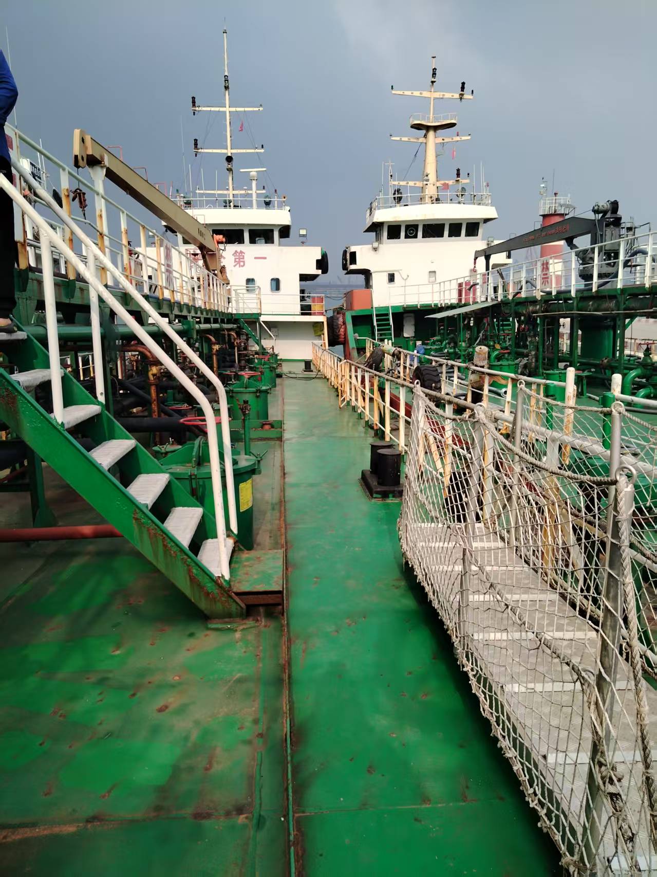 出售840吨成品油船