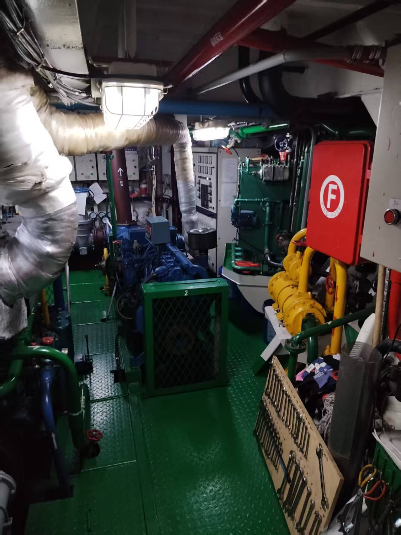 出售840吨成品油船