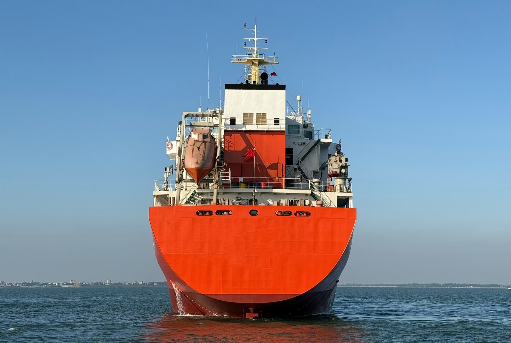 出售11587吨成品油船